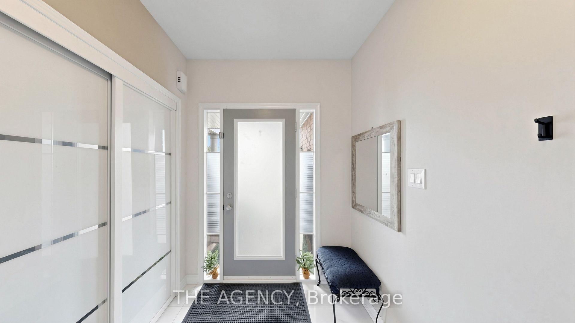Photo 4 of 36 Keystar Court, Vaughan, Vellore Village — HOMEH