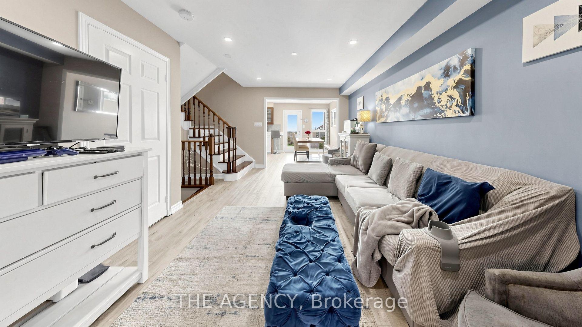 Photo 7 of 36 Keystar Court, Vaughan, Vellore Village — HOMEH