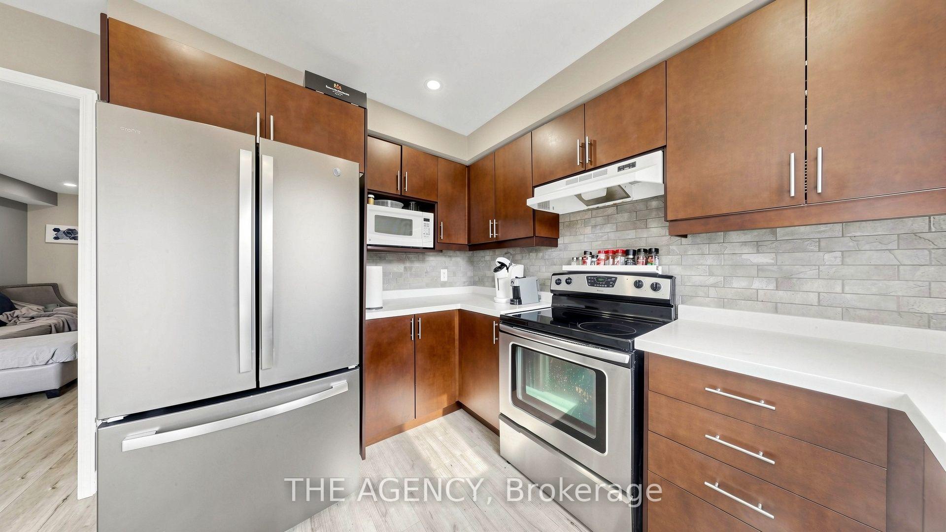 Photo 11 of 36 Keystar Court, Vaughan, Vellore Village — HOMEH