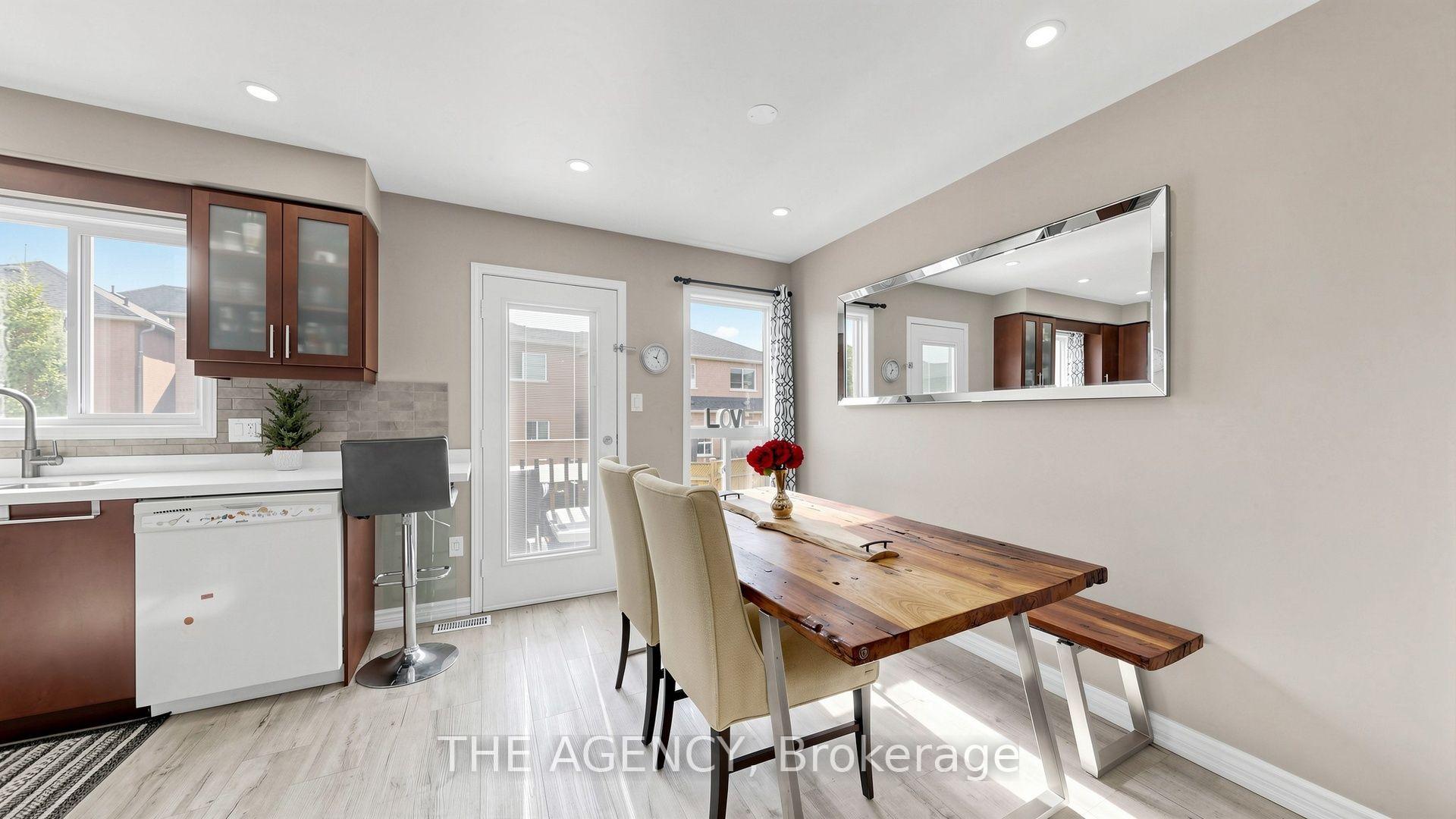 Photo 14 of 36 Keystar Court, Vaughan, Vellore Village — HOMEH