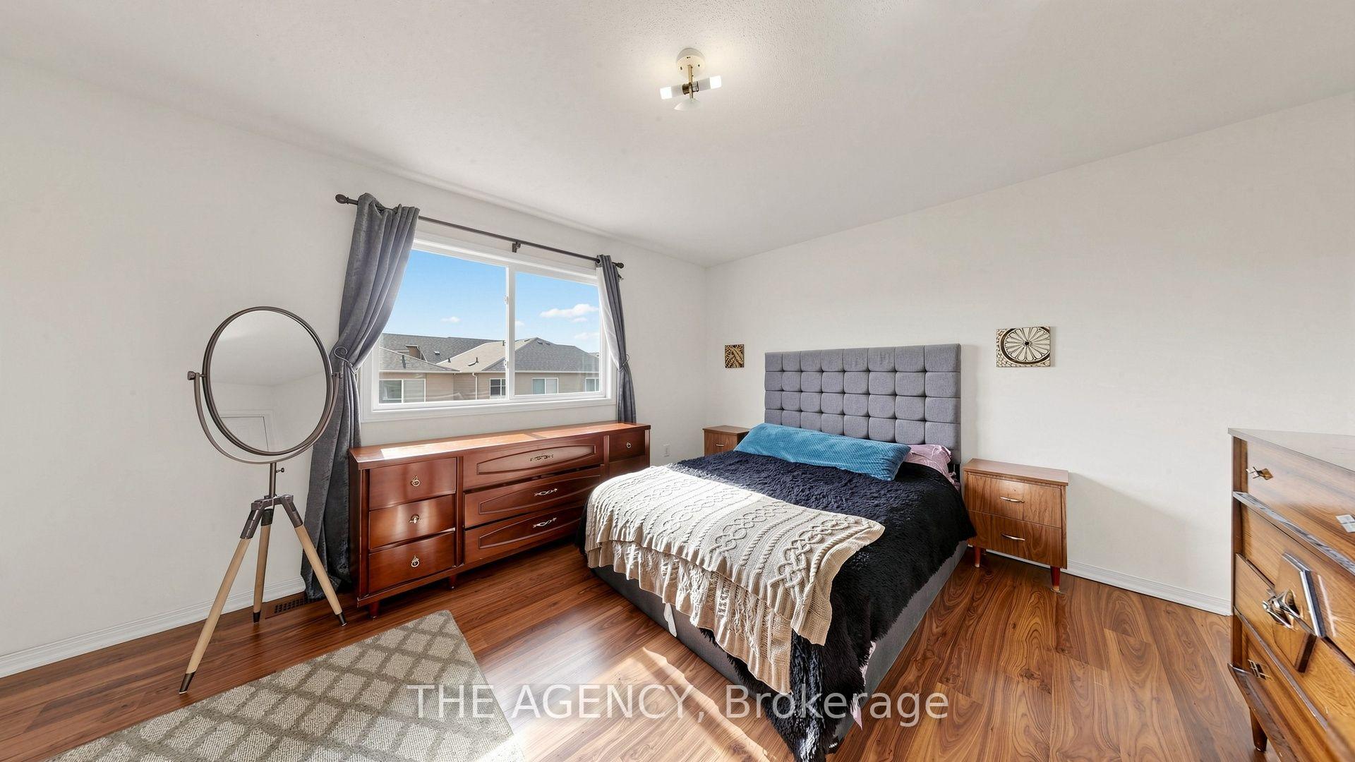 Photo 17 of 36 Keystar Court, Vaughan, Vellore Village — HOMEH