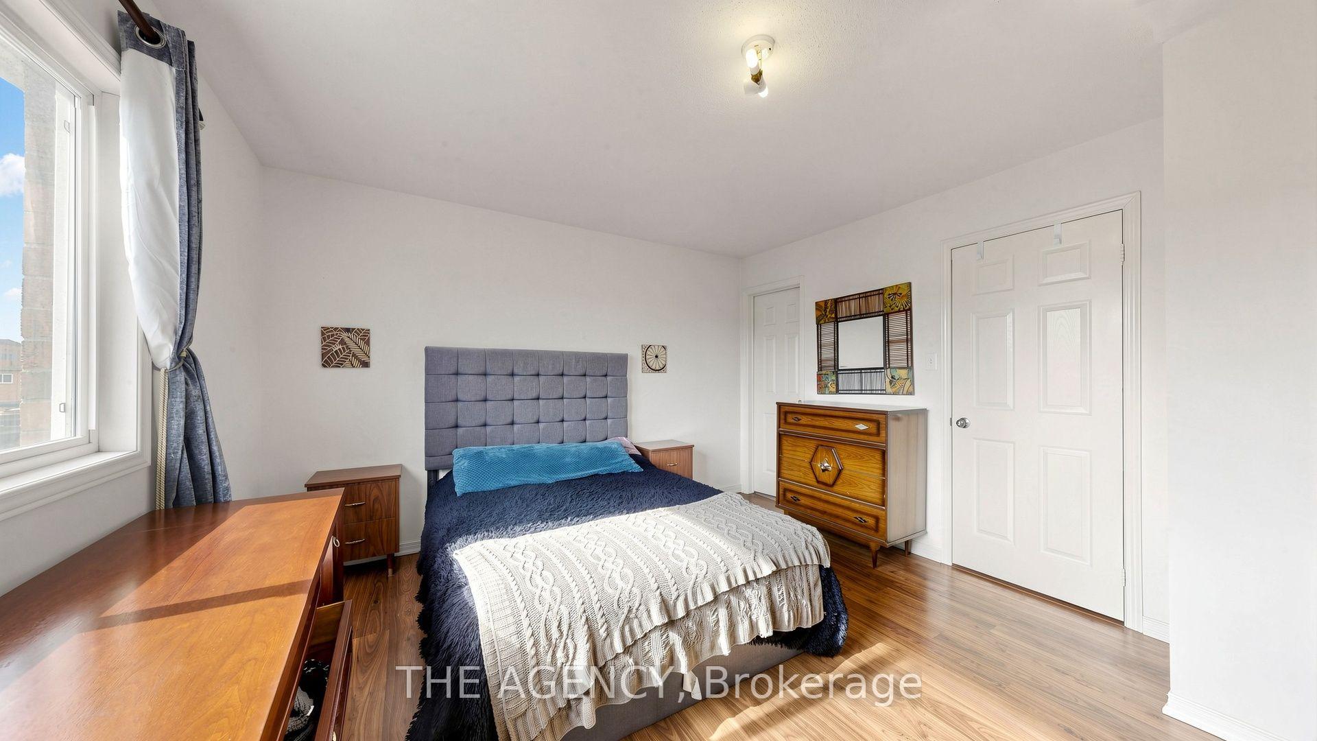 Photo 19 of 36 Keystar Court, Vaughan, Vellore Village — HOMEH