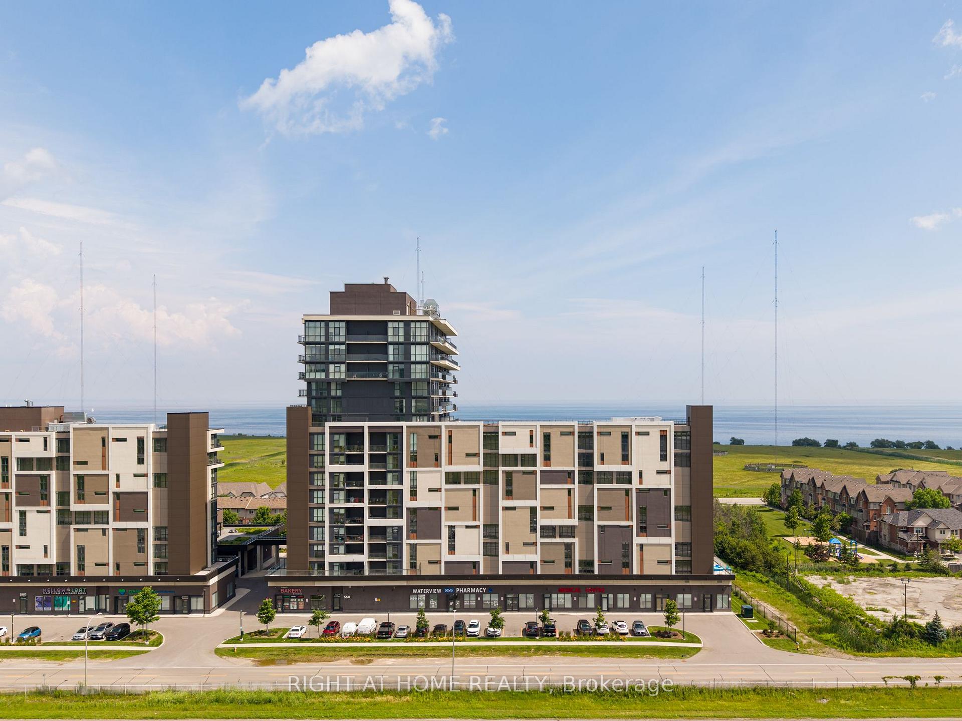Photo 3 of Unit 1208, 550 North Service Road, Grimsby, Grimsby Beach — HOMEH