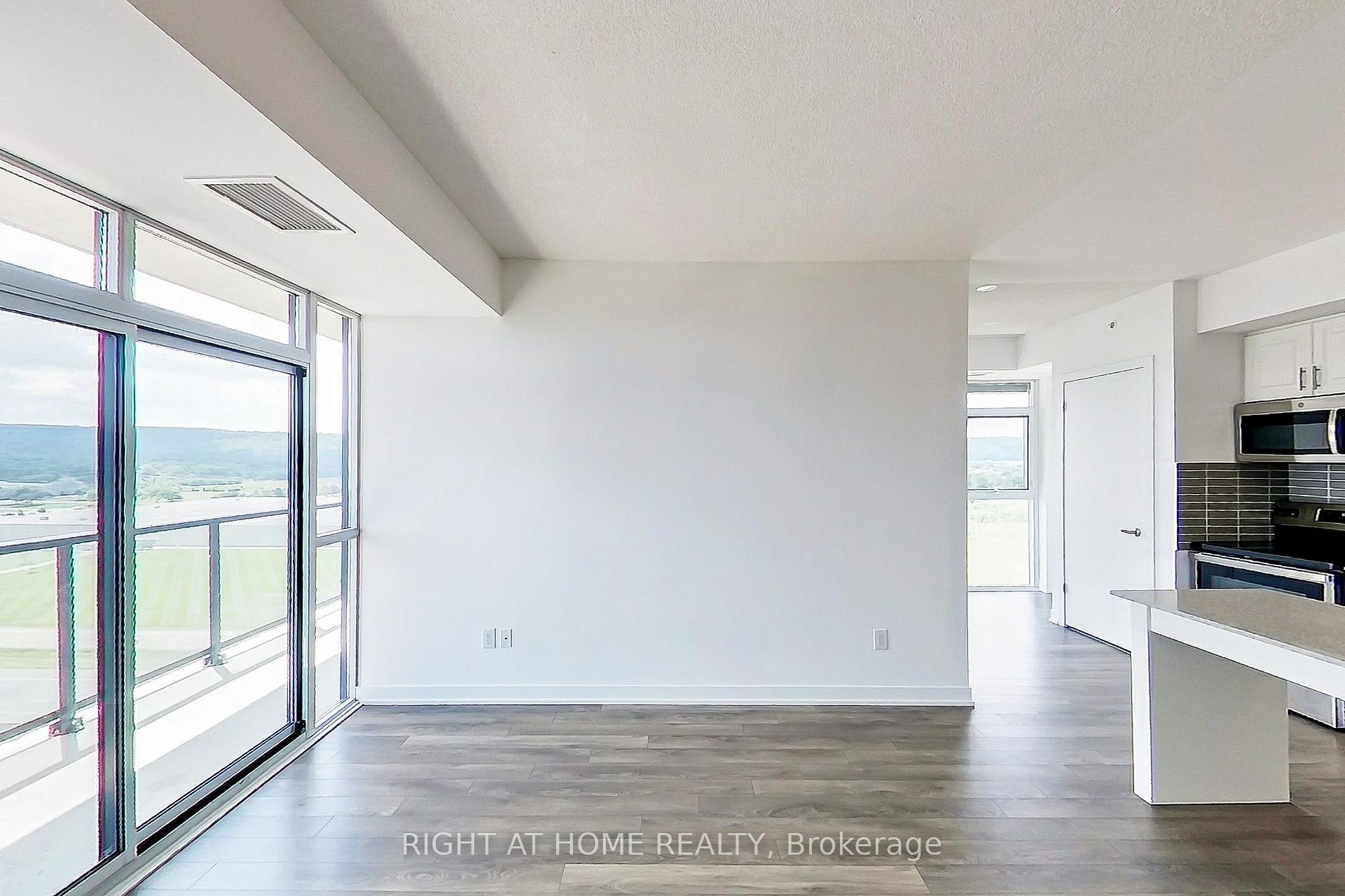 Photo 6 of Unit 1208, 550 North Service Road, Grimsby, Grimsby Beach — HOMEH
