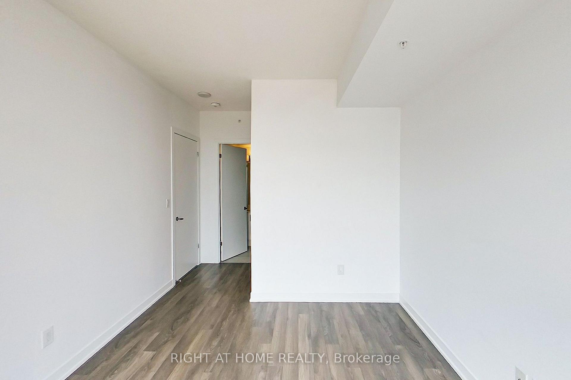 Photo 13 of Unit 1208, 550 North Service Road, Grimsby, Grimsby Beach — HOMEH