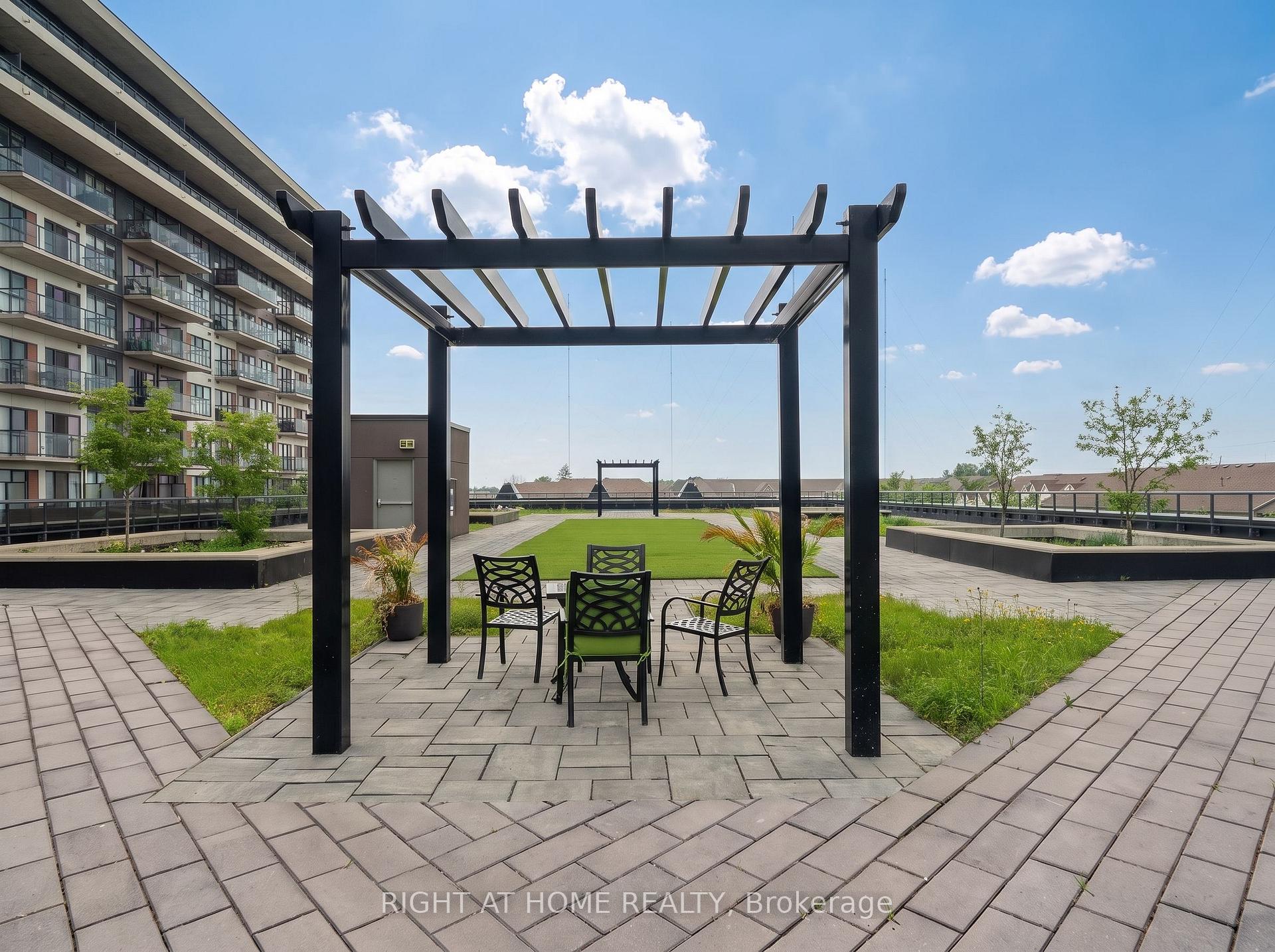 Photo 30 of Unit 1208, 550 North Service Road, Grimsby, Grimsby Beach — HOMEH