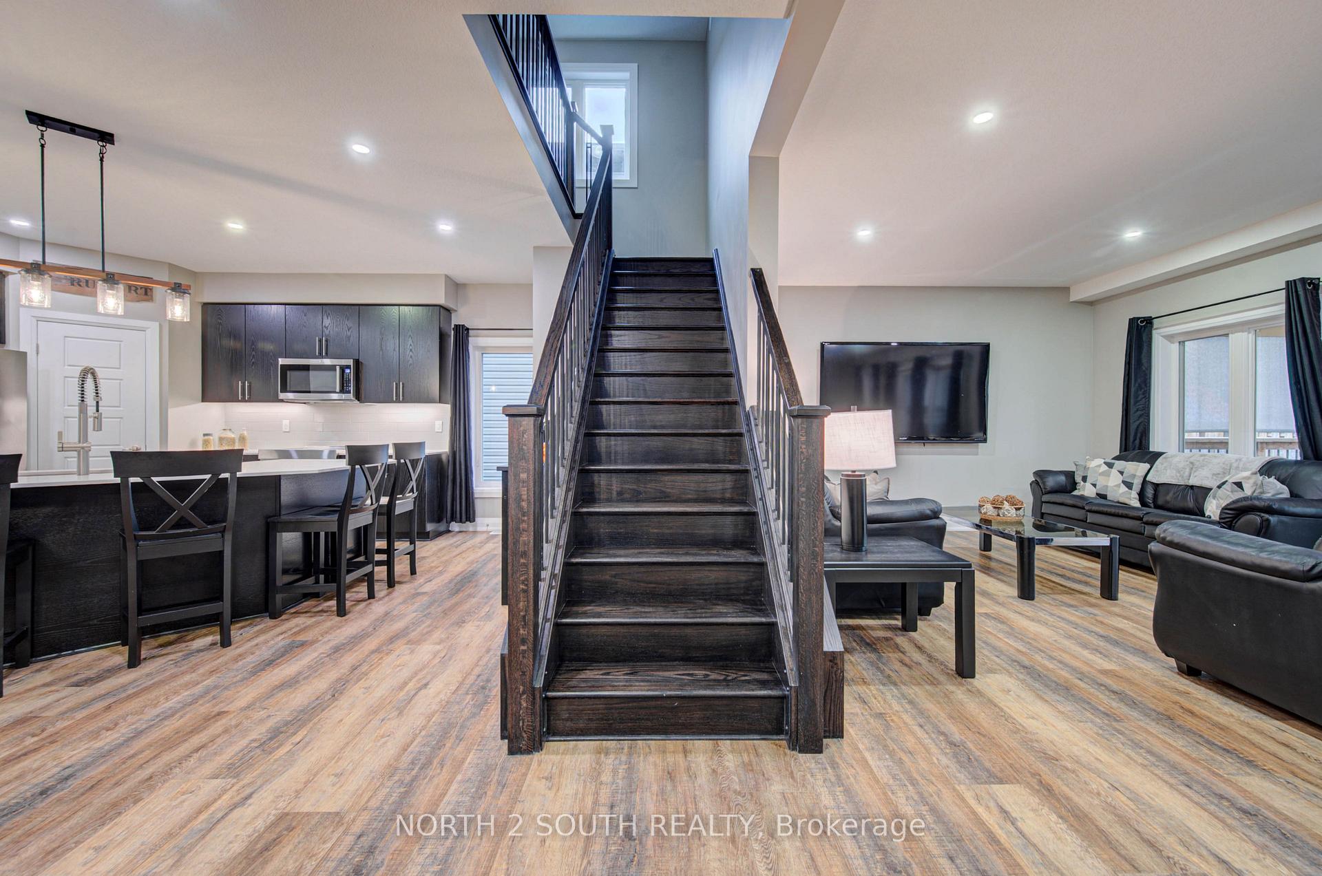 Photo 12 of 11 Oldham Avenue, Brant, Paris — HOMEH