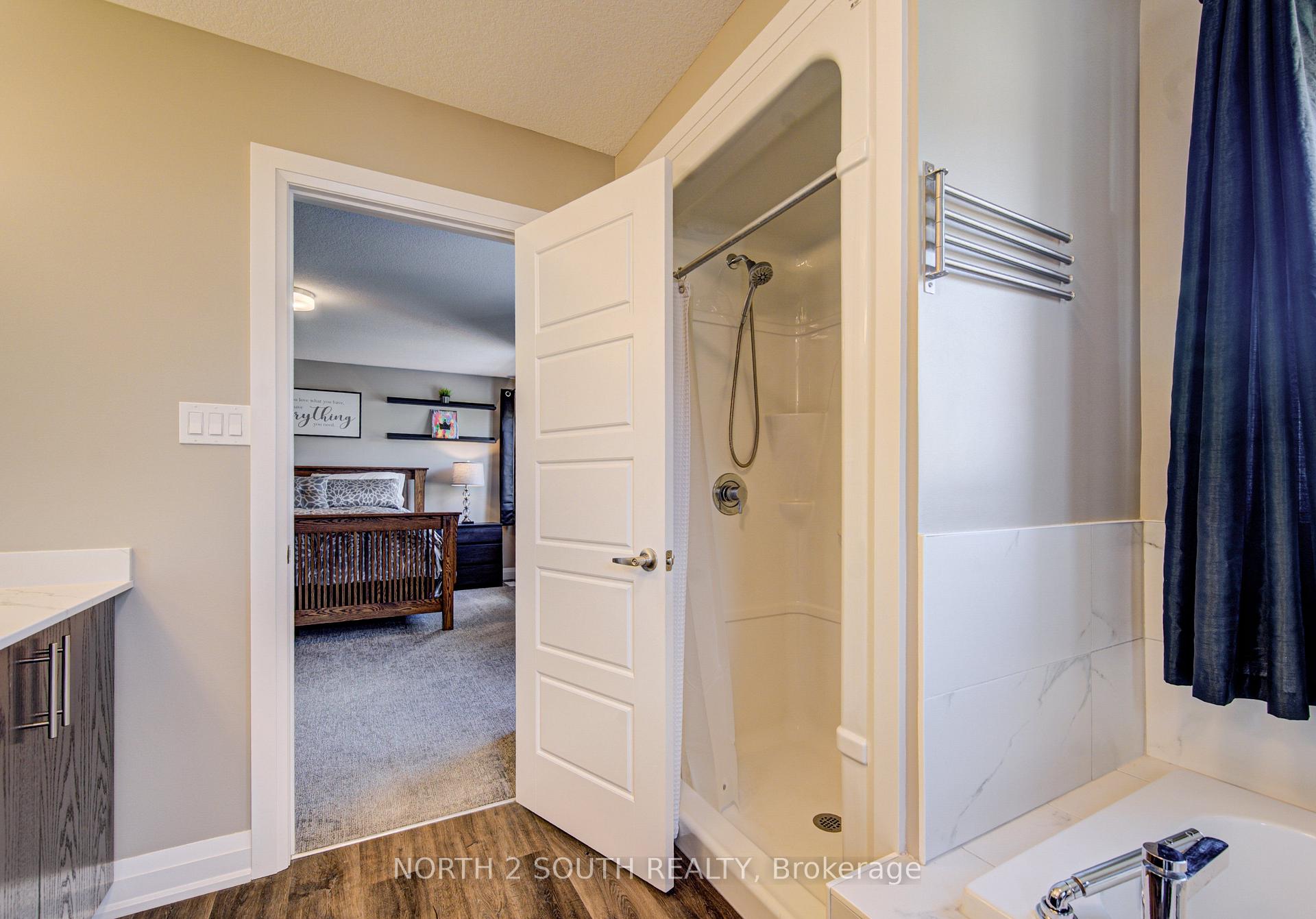 Photo 34 of 11 Oldham Avenue, Brant, Paris — HOMEH