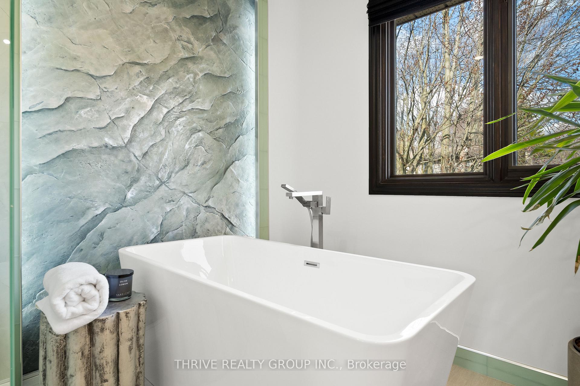 Photo 35 of 241 Andover Drive, London, South O — HOMEH