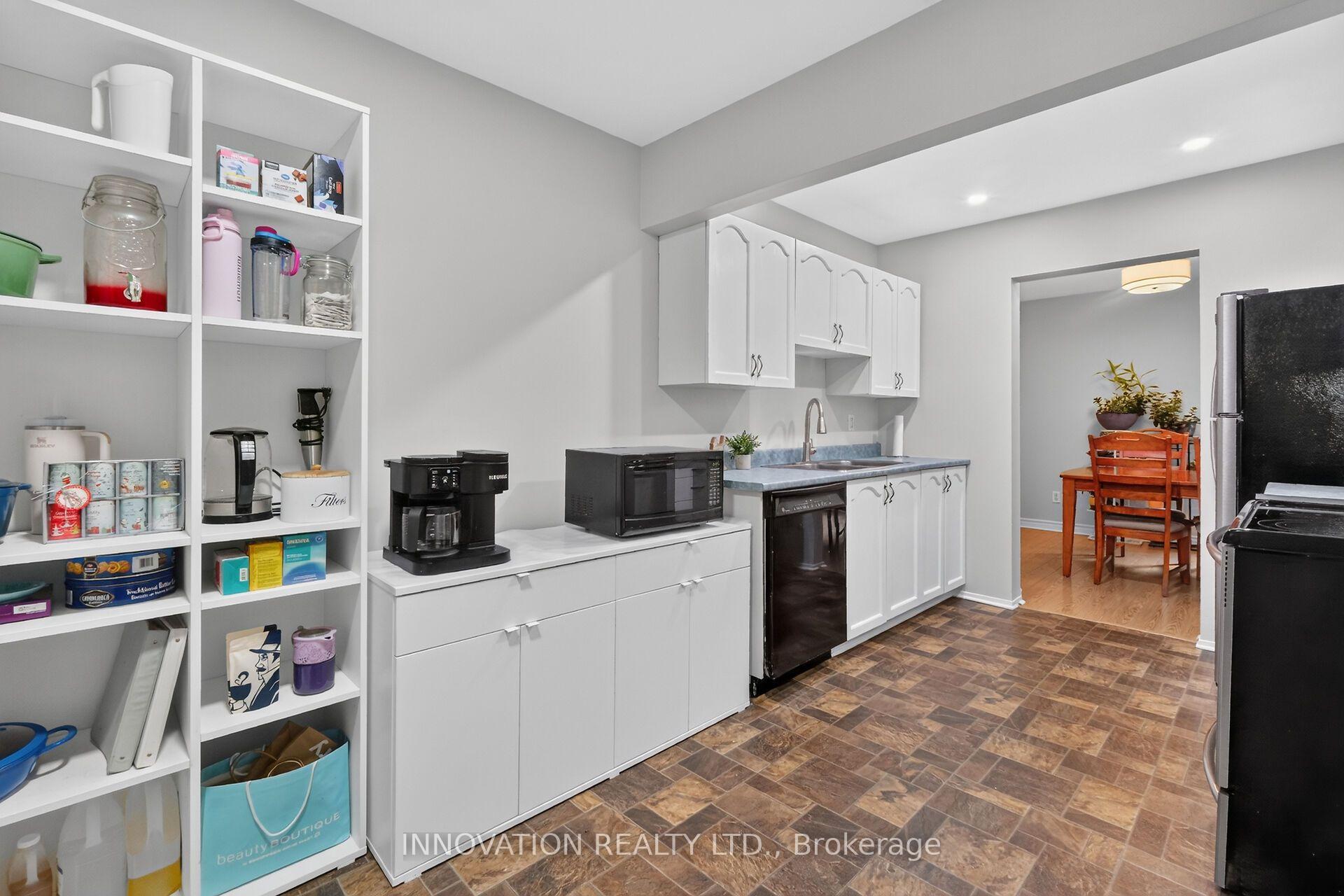 Photo 5 of 6429 Timothy Court, Ottawa, Convent Glen North — HOMEH
