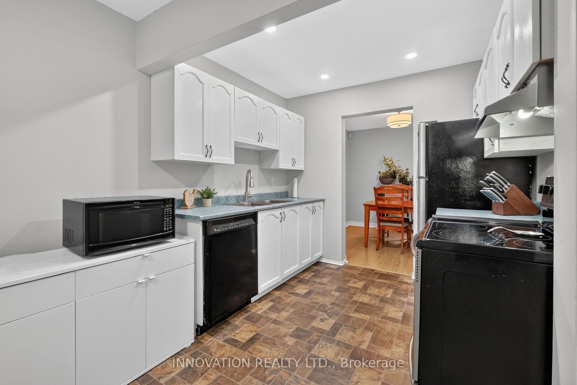 Photo 6 of 6429 Timothy Court, Ottawa, Convent Glen North — HOMEH