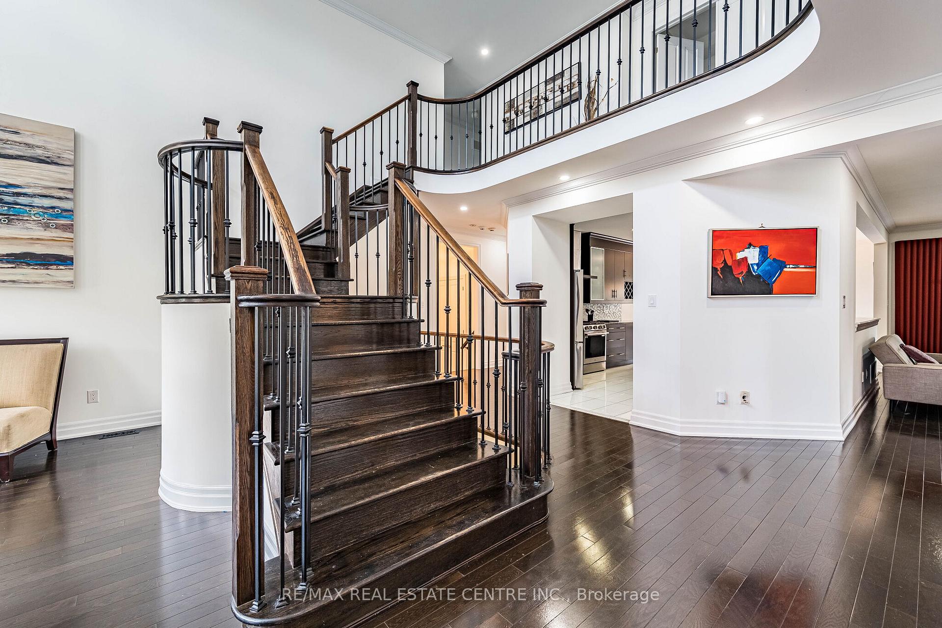 Photo 6 of 40 Cachet Court, Brampton, Credit Valley — HOMEH