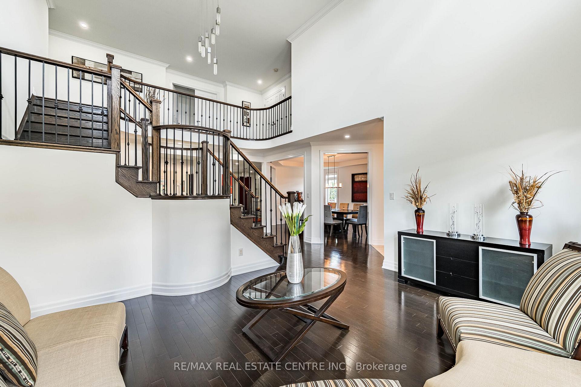 Photo 9 of 40 Cachet Court, Brampton, Credit Valley — HOMEH