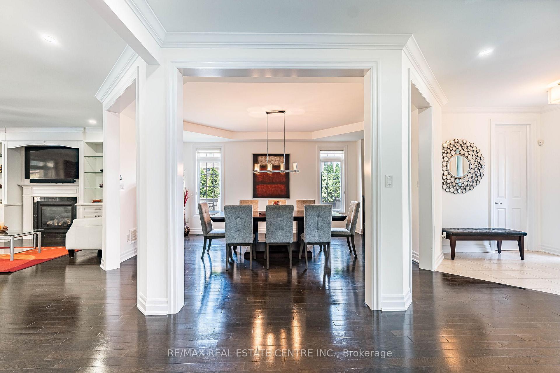 Photo 10 of 40 Cachet Court, Brampton, Credit Valley — HOMEH
