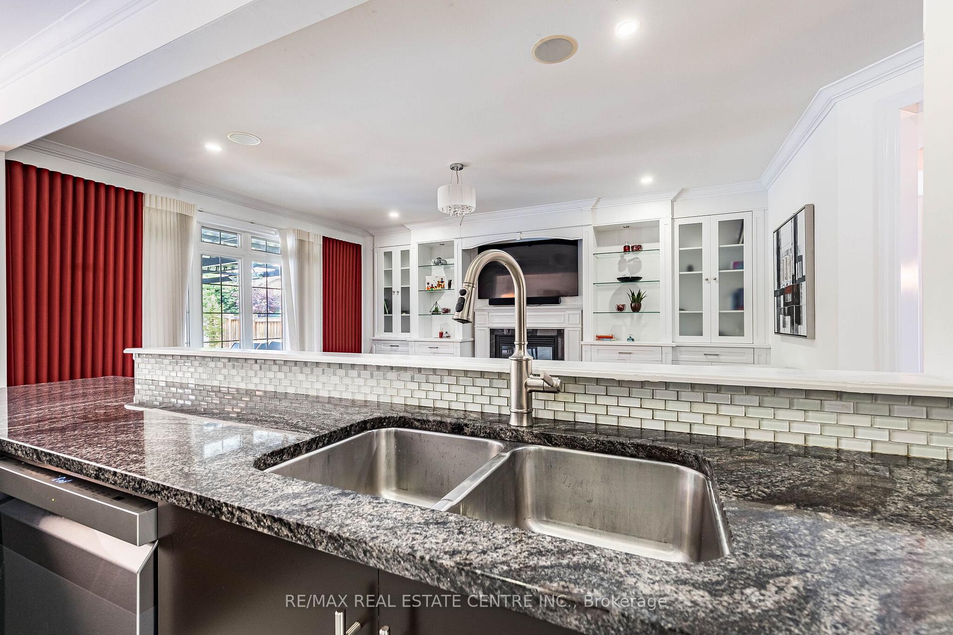 Photo 20 of 40 Cachet Court, Brampton, Credit Valley — HOMEH