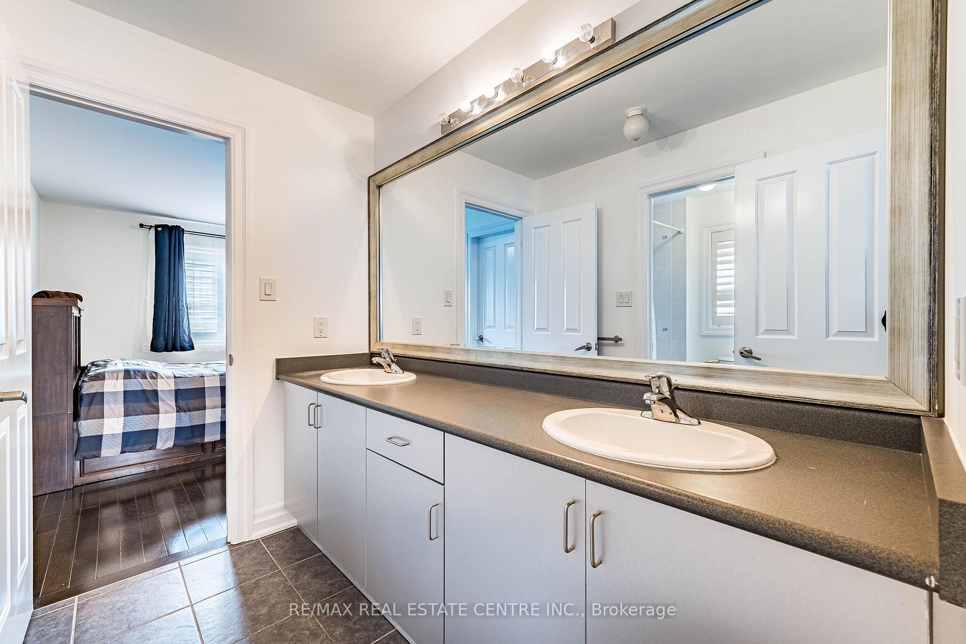 Photo 33 of 40 Cachet Court, Brampton, Credit Valley — HOMEH