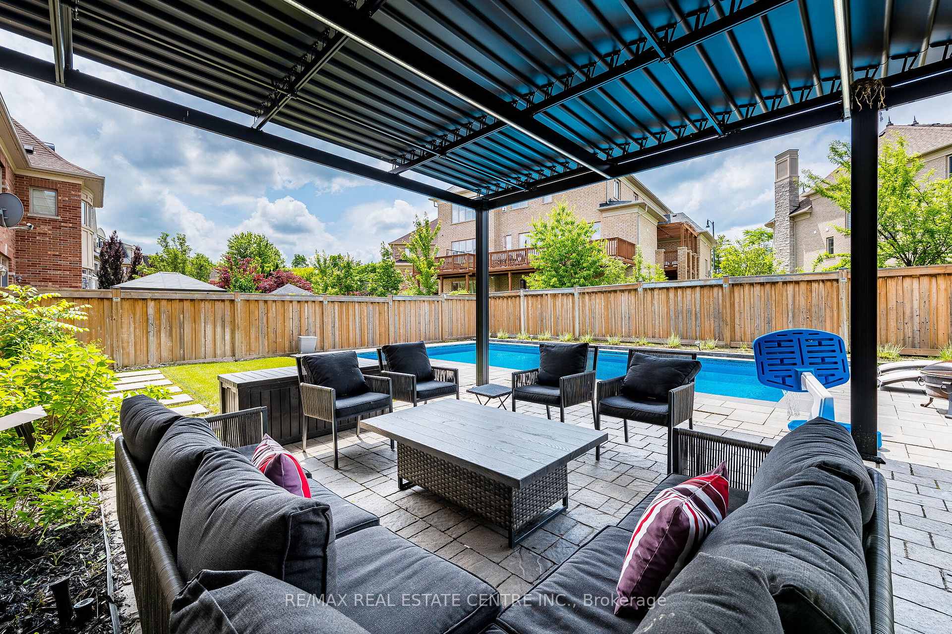Photo 44 of 40 Cachet Court, Brampton, Credit Valley — HOMEH