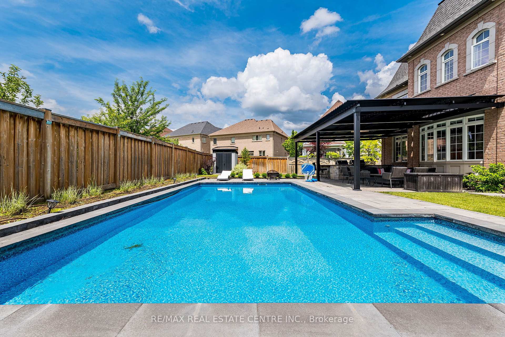 Photo 47 of 40 Cachet Court, Brampton, Credit Valley — HOMEH