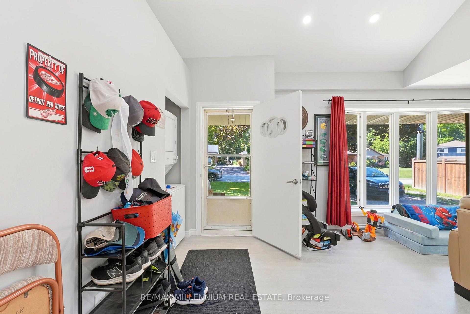 Photo 5 of 22 Montgomery Road, St. Thomas — HOMEH