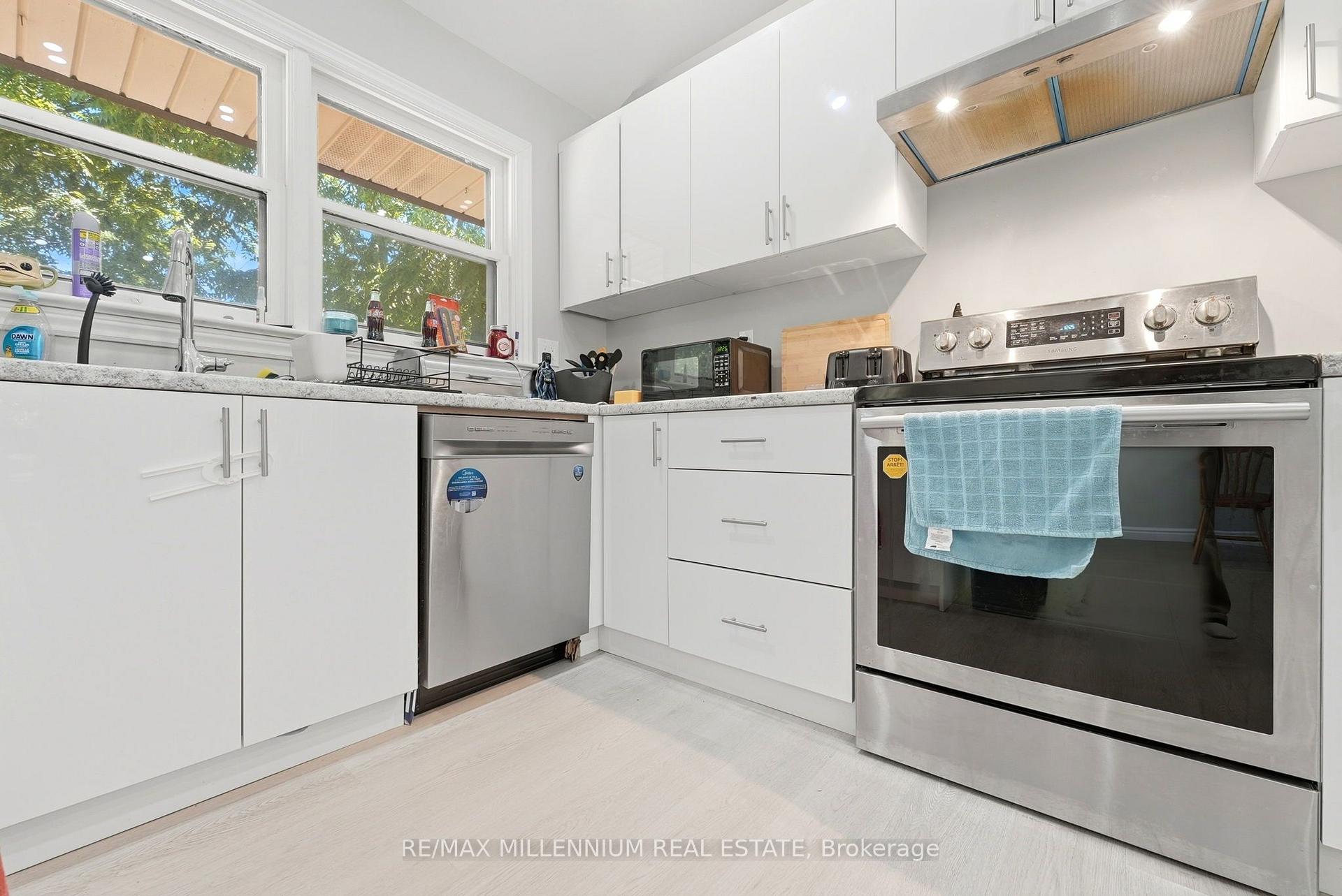 Photo 13 of 22 Montgomery Road, St. Thomas — HOMEH