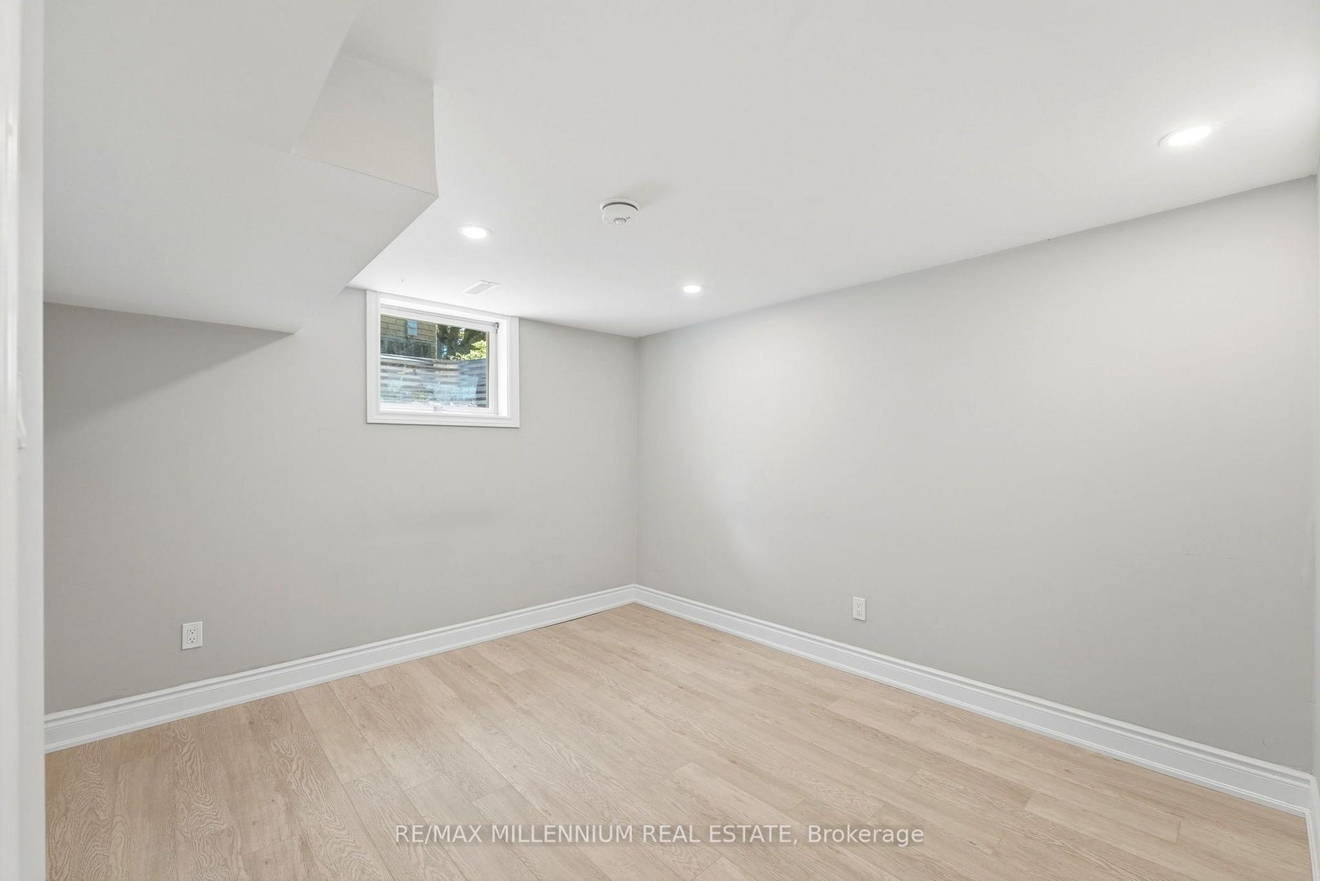 Photo 32 of 22 Montgomery Road, St. Thomas — HOMEH