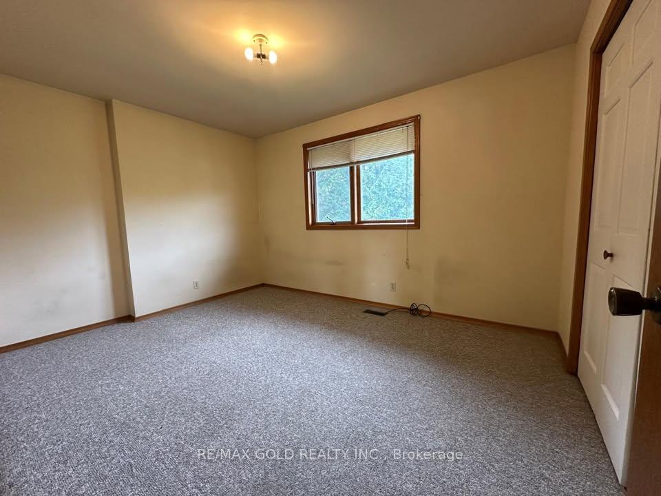 Photo 5 of 1711 Hansuld Street, London, East E — HOMEH