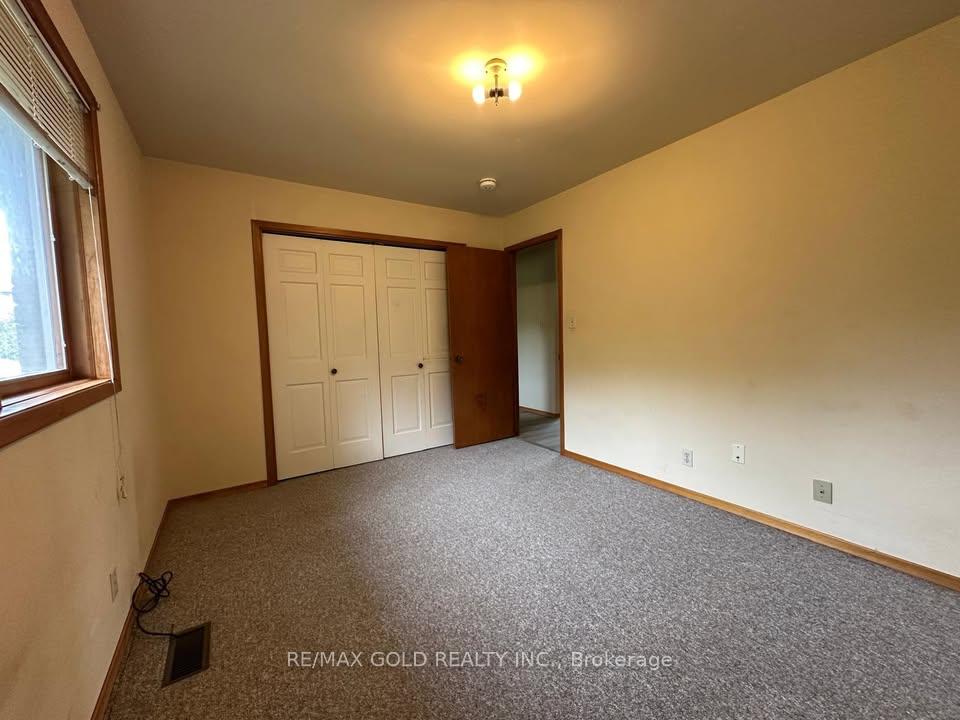 Photo 10 of 1711 Hansuld Street, London, East E — HOMEH