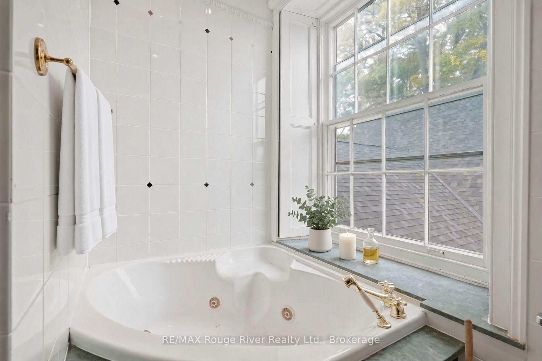 Photo 24 of 780 Garden Street, Whitby, Pringle Creek — HOMEH