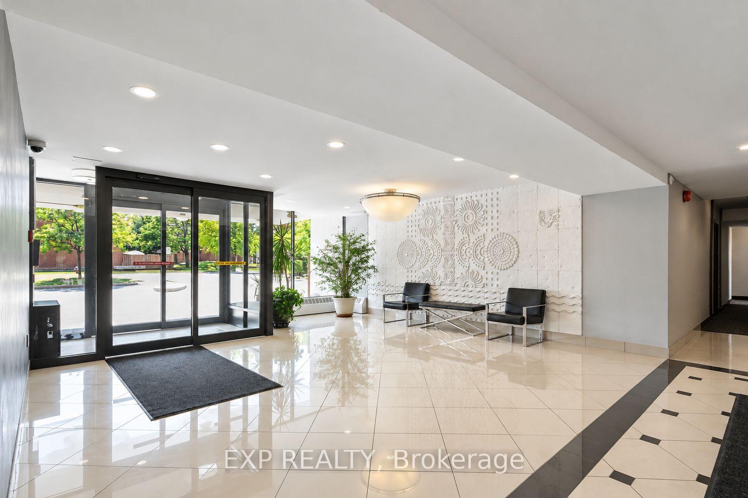 Photo 2 of Unit 105, 2301 Derry Road W, Mississauga, Meadowvale — HOMEH
