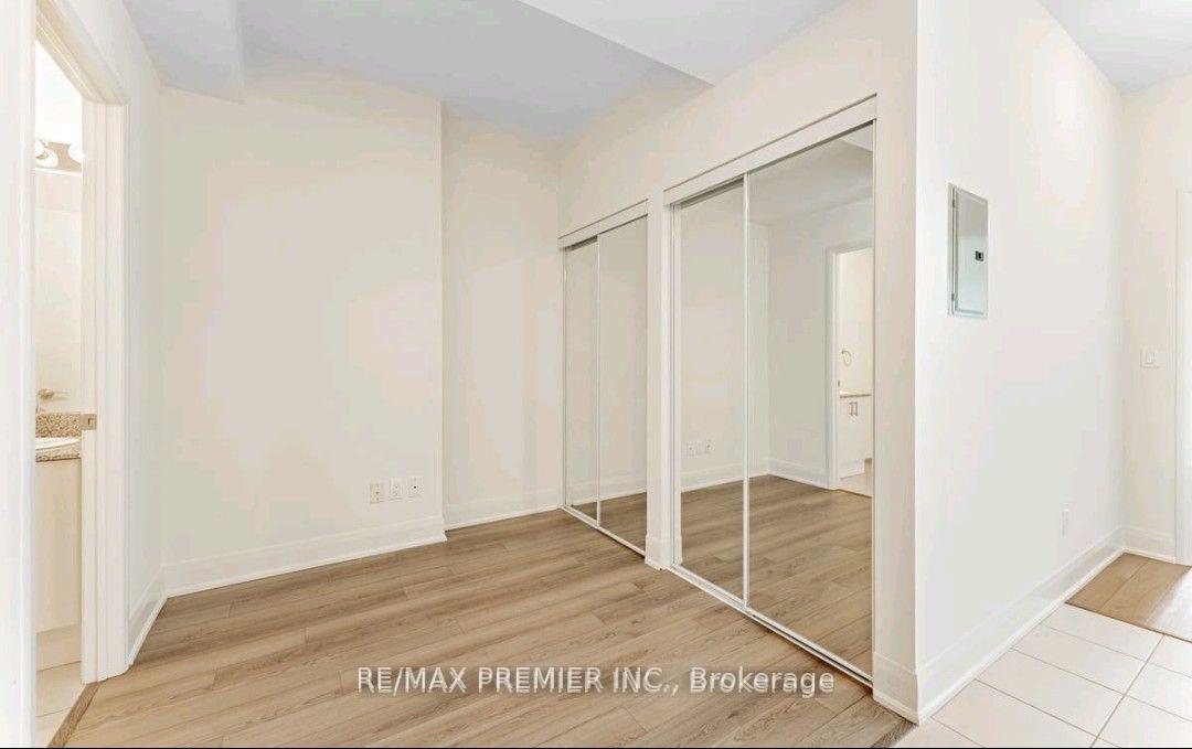 Photo 5 of Unit 1106, 2900 Highway 7 Road, Vaughan, Concord — HOMEH