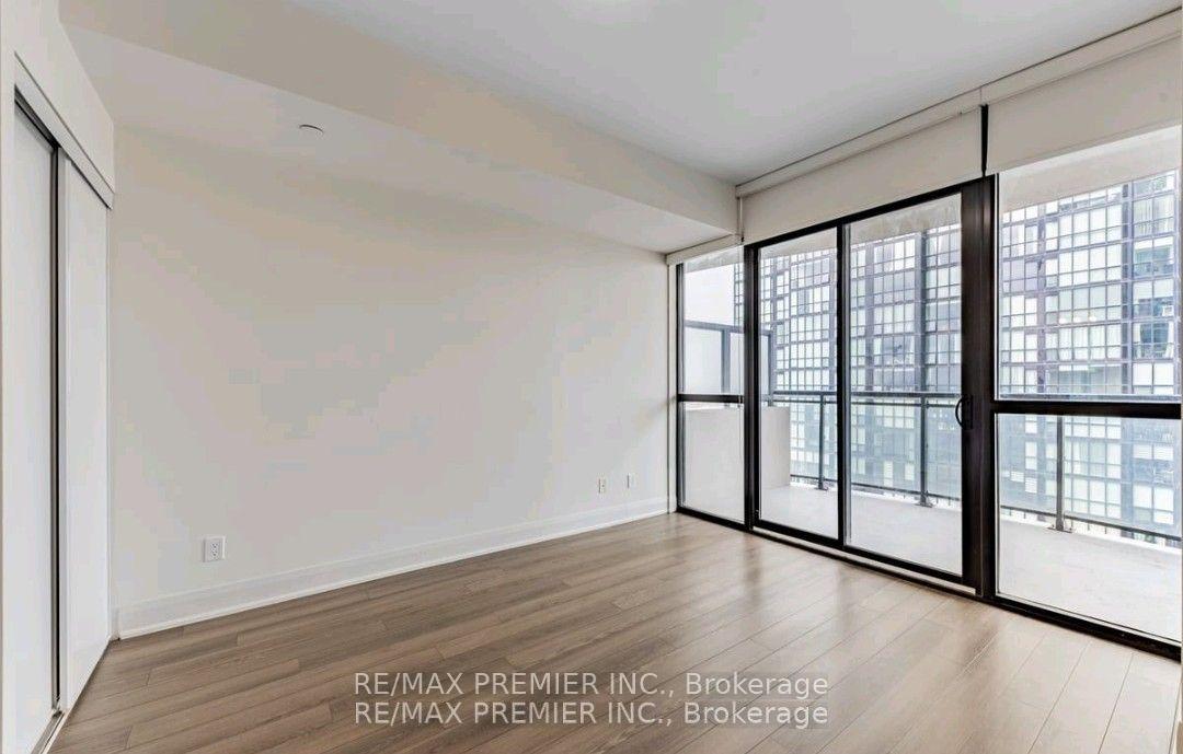 Photo 11 of Unit 1106, 2900 Highway 7 Road, Vaughan, Concord — HOMEH