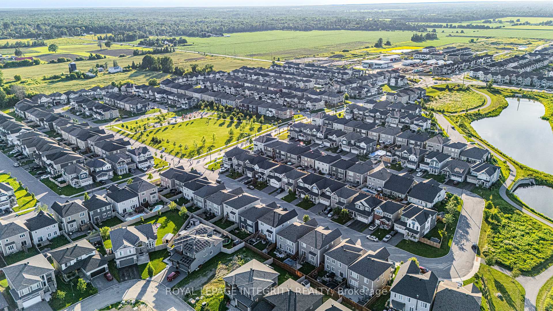 Photo 35 of 69 Pelham Crescent, Ottawa, Goulbourn Twp From Franktown Rd/South To Rideau — HOMEH