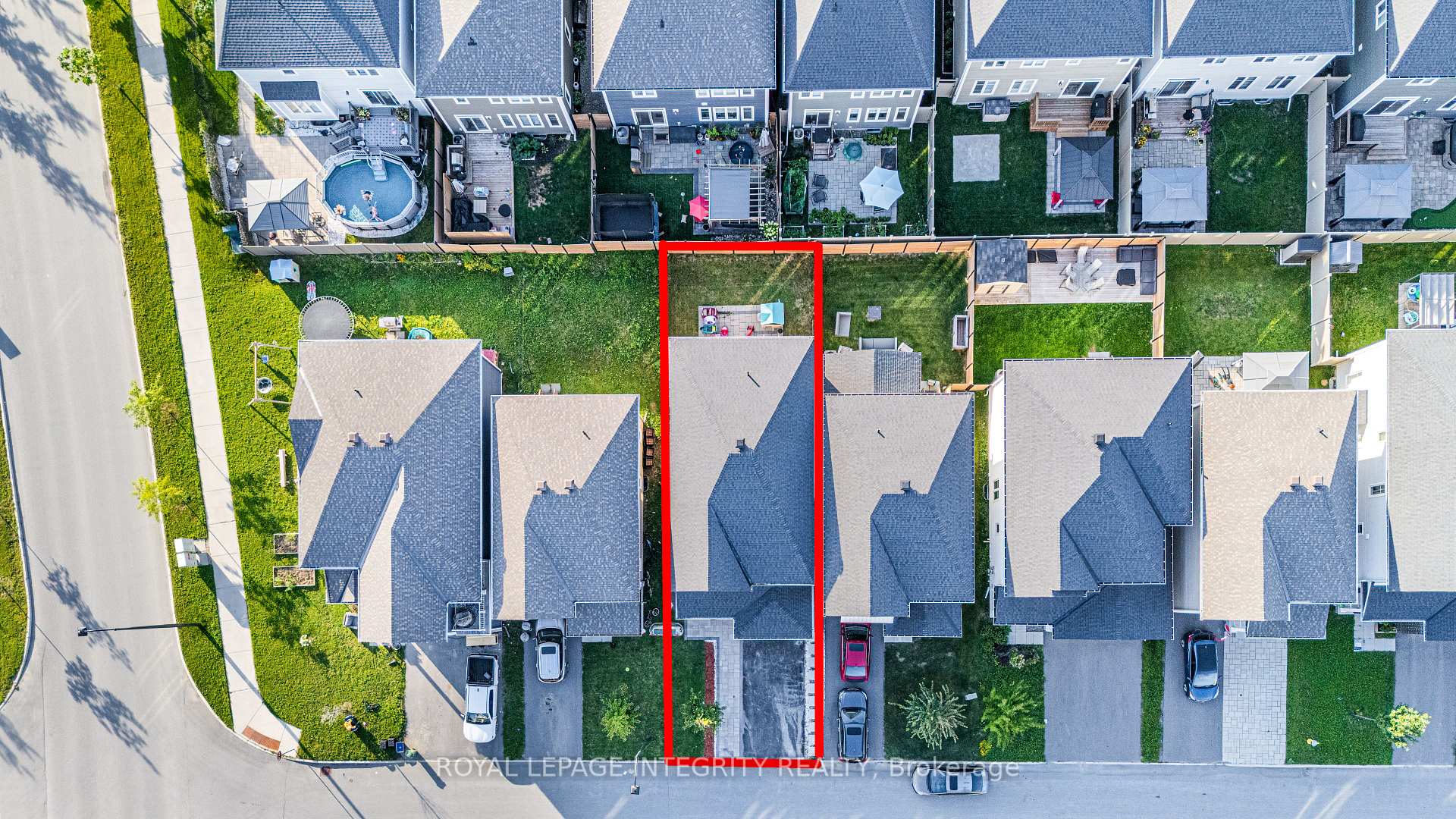 Photo 39 of 69 Pelham Crescent, Ottawa, Goulbourn Twp From Franktown Rd/South To Rideau — HOMEH