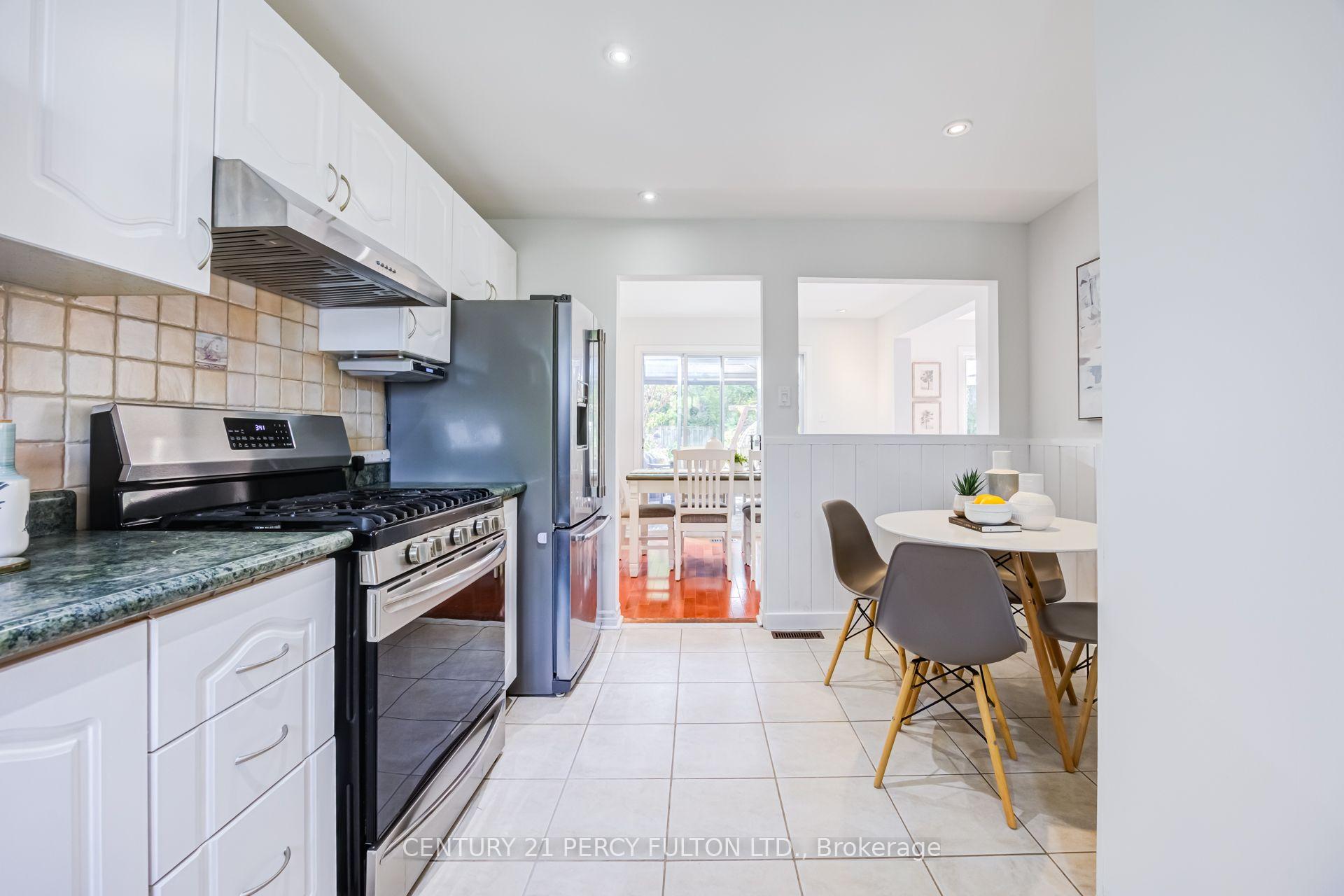 Photo 12 of 608 Beckworth Square, Pickering, Amberlea — HOMEH
