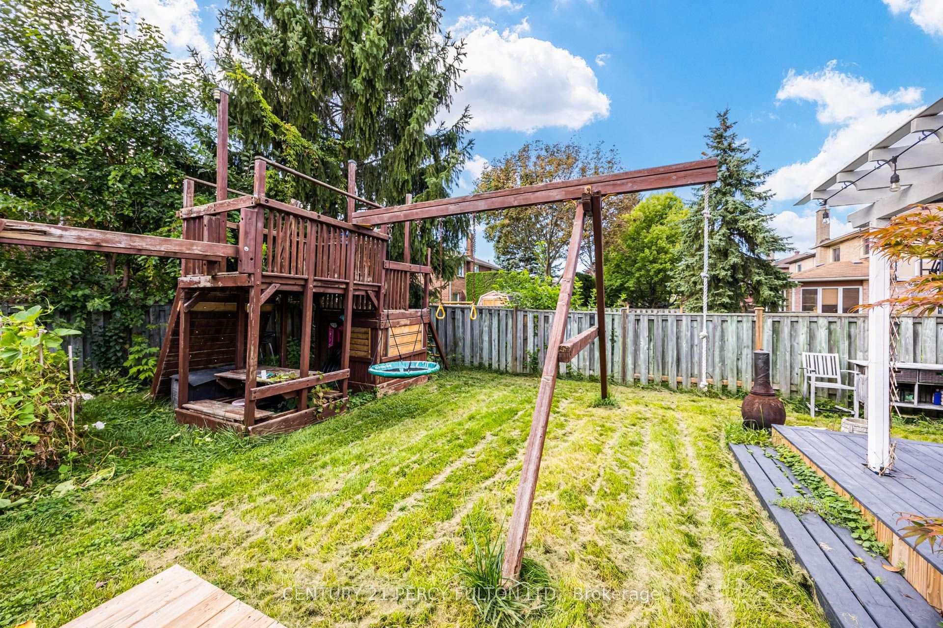 Photo 40 of 608 Beckworth Square, Pickering, Amberlea — HOMEH