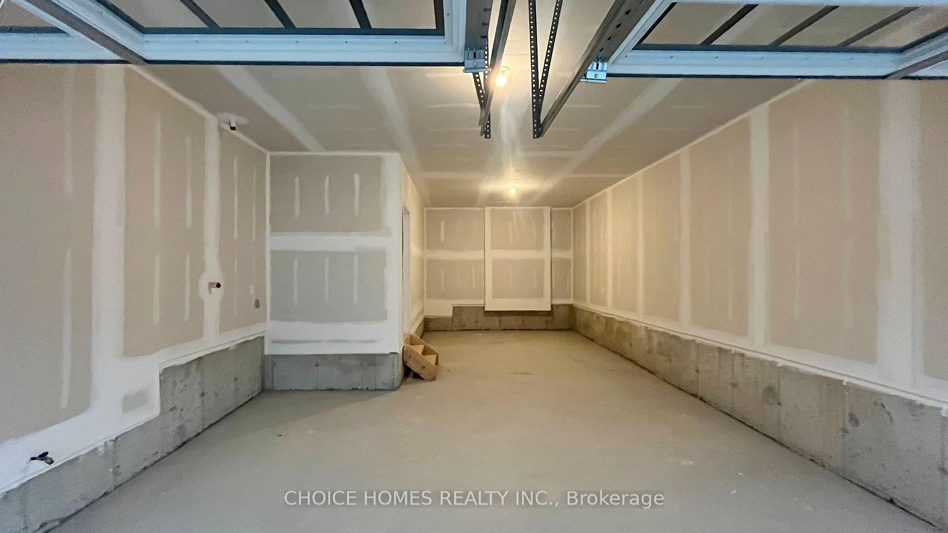 Photo 41 of 1042 Thompson Drive, Oshawa, Kedron — HOMEH