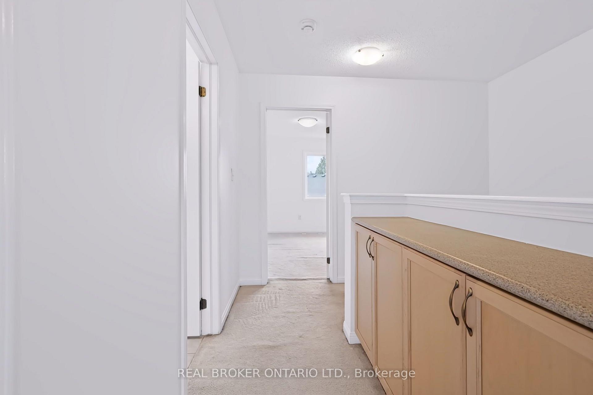 Photo 24 of Unit 28, 3050 Rotary Way, Burlington, Alton — HOMEH