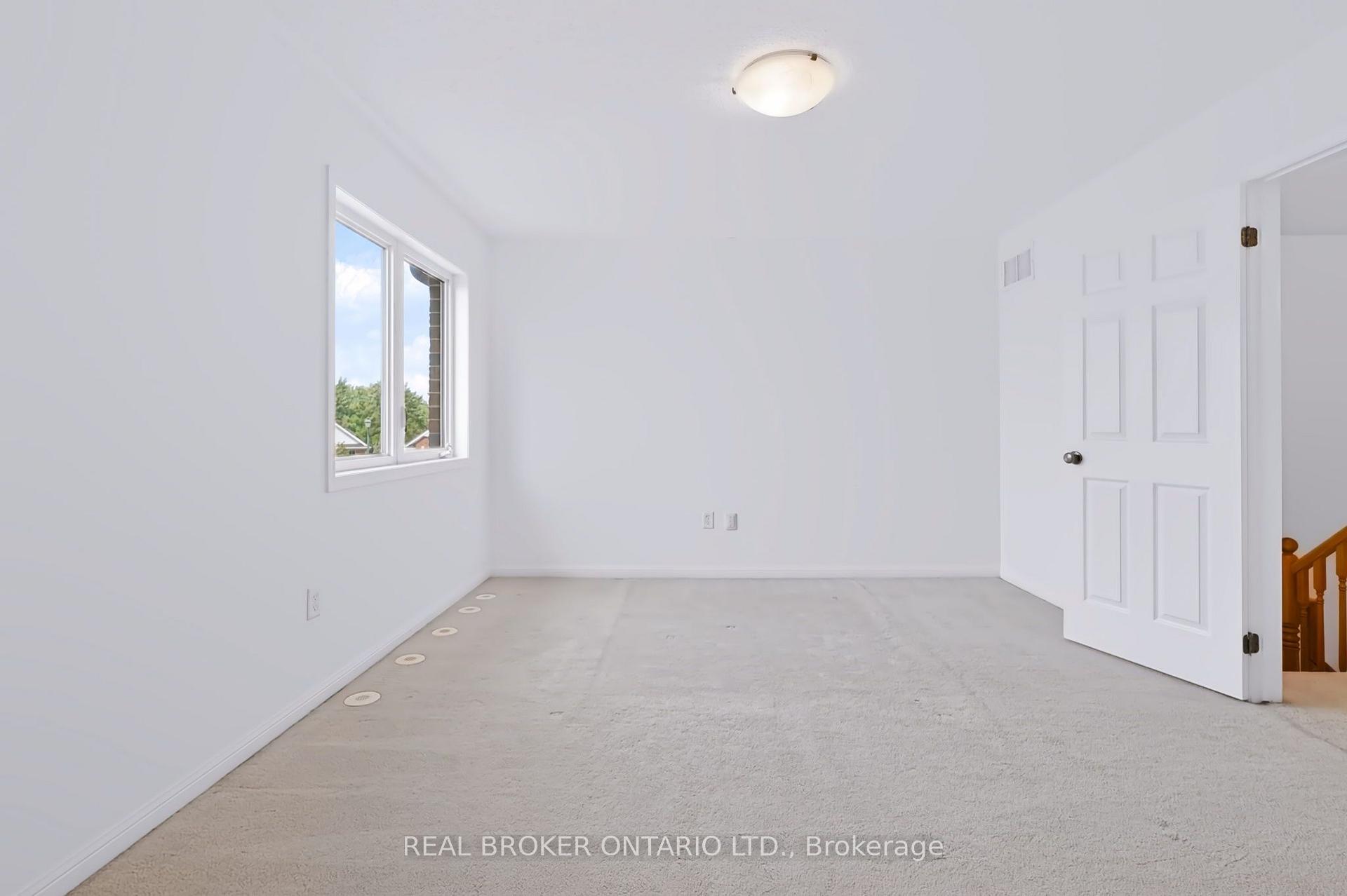 Photo 26 of Unit 28, 3050 Rotary Way, Burlington, Alton — HOMEH