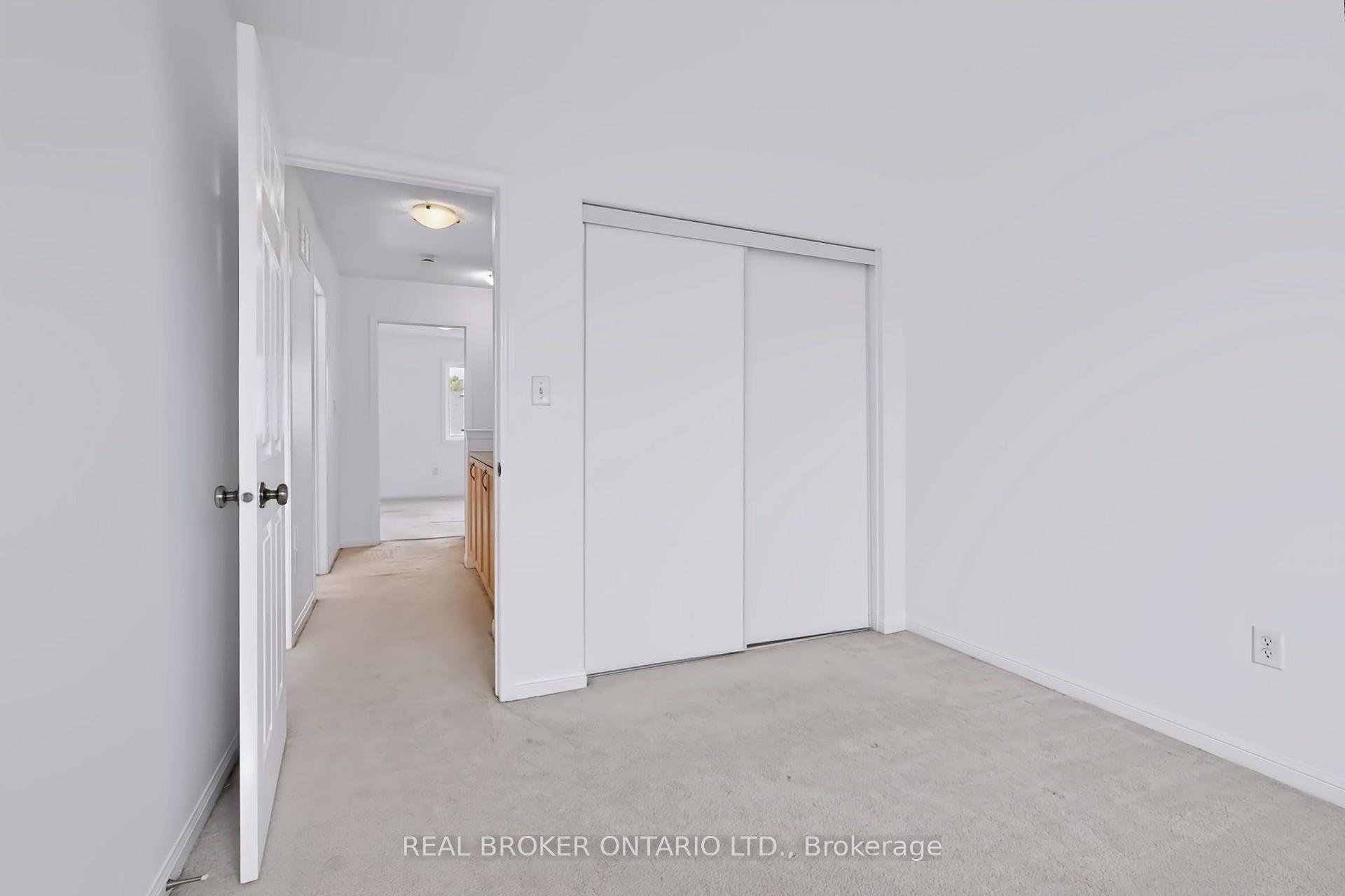 Photo 33 of Unit 28, 3050 Rotary Way, Burlington, Alton — HOMEH