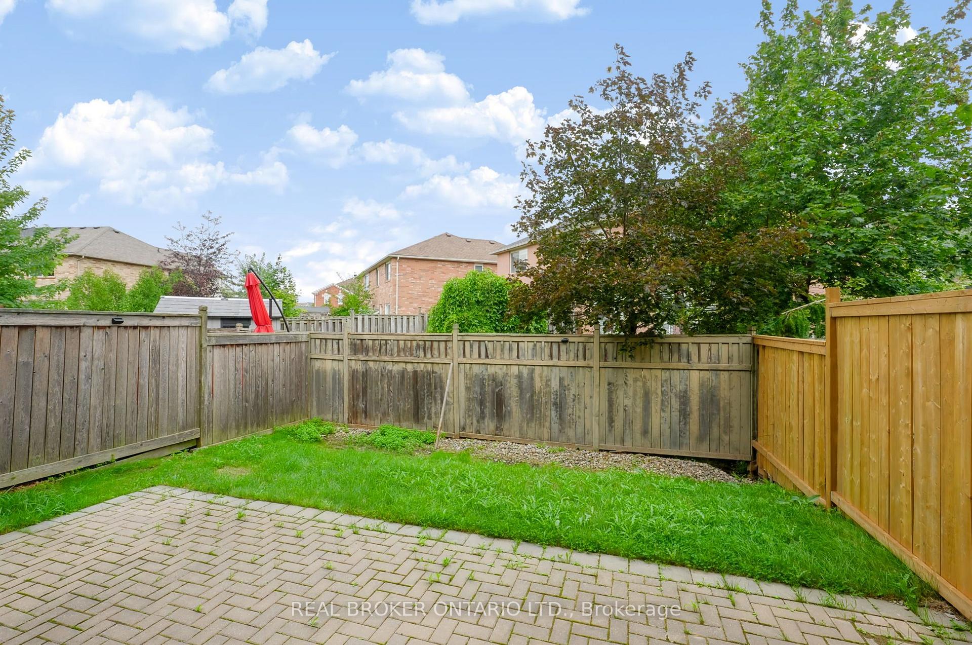 Photo 38 of Unit 28, 3050 Rotary Way, Burlington, Alton — HOMEH