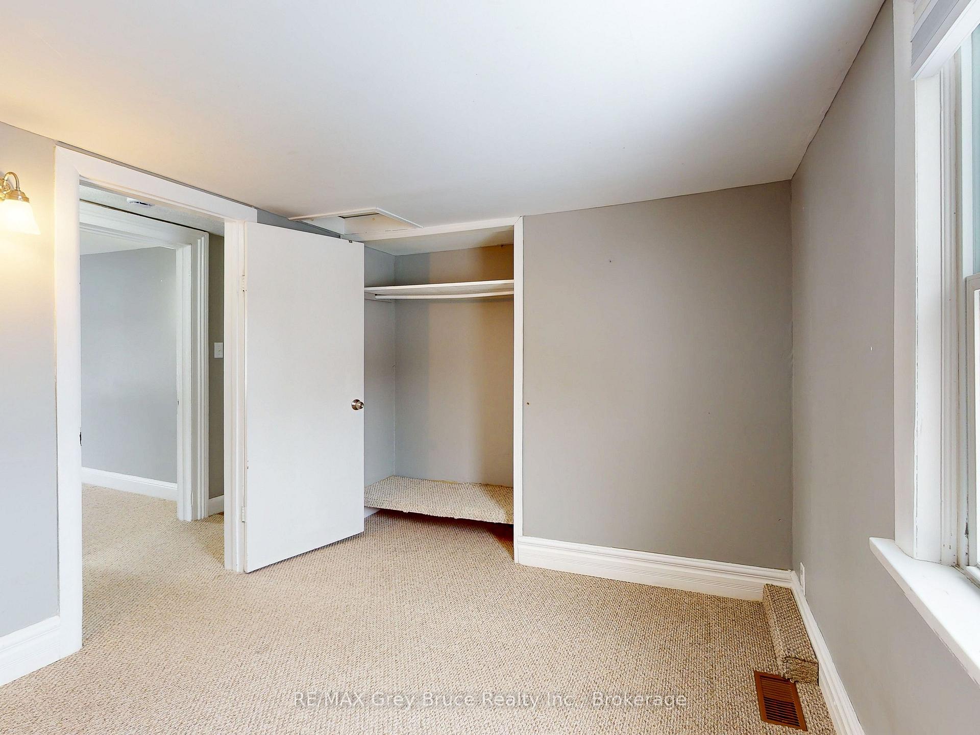 Photo 24 of 690 8th Street E, Owen Sound — HOMEH