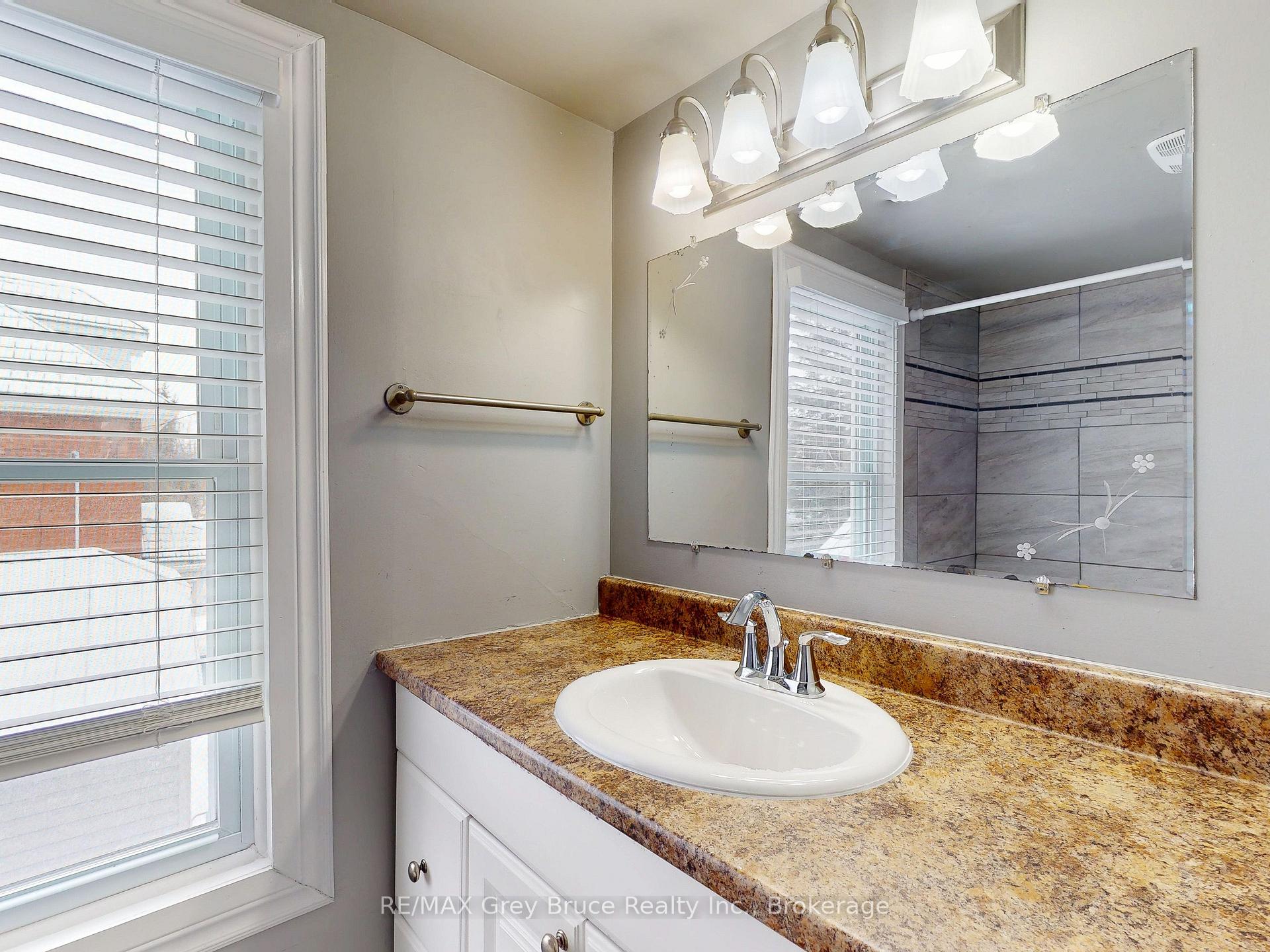 Photo 27 of 690 8th Street E, Owen Sound — HOMEH