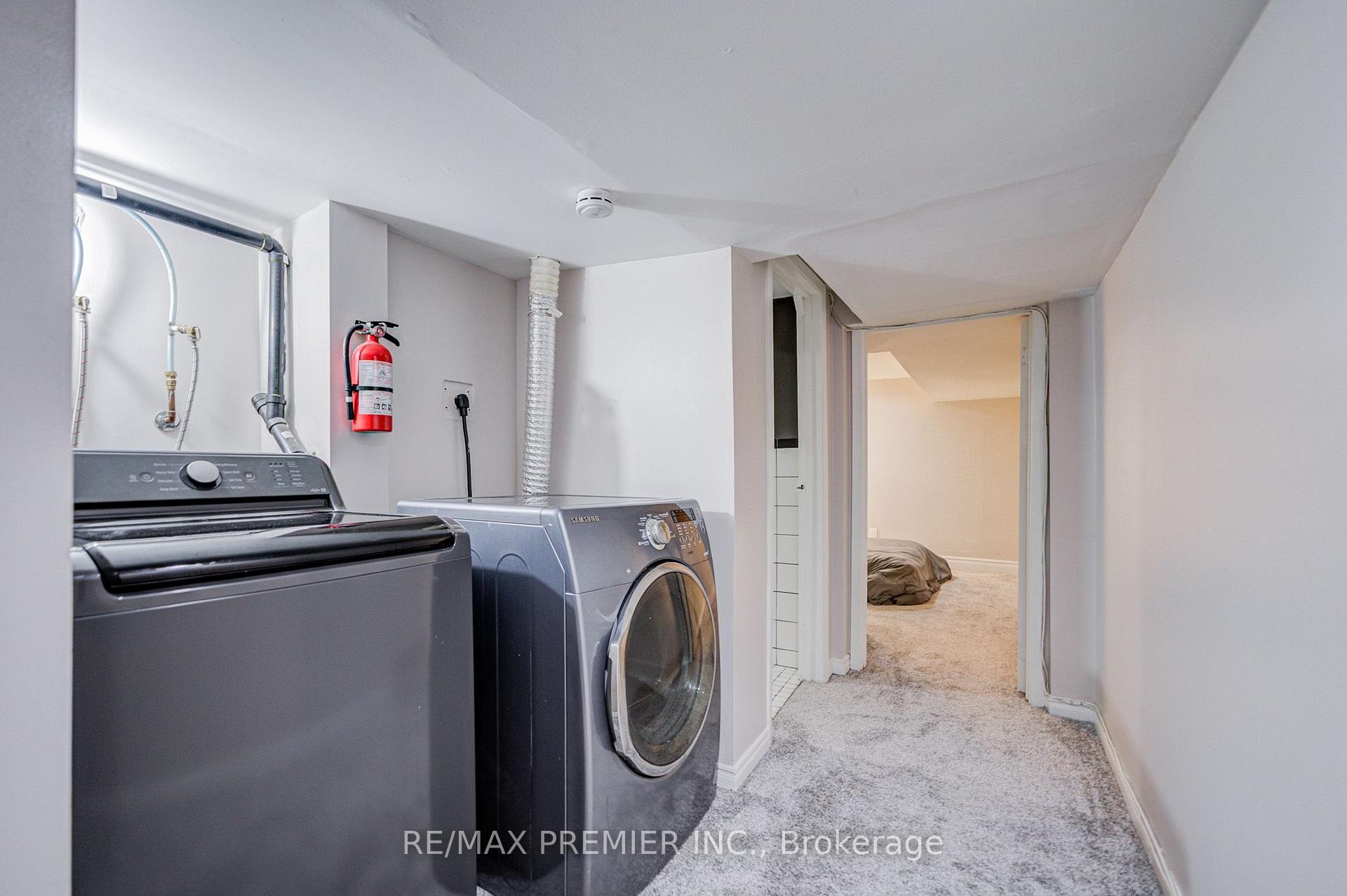 Photo 8 of Unit 1, 224 Lippincott Street, Toronto, University — HOMEH