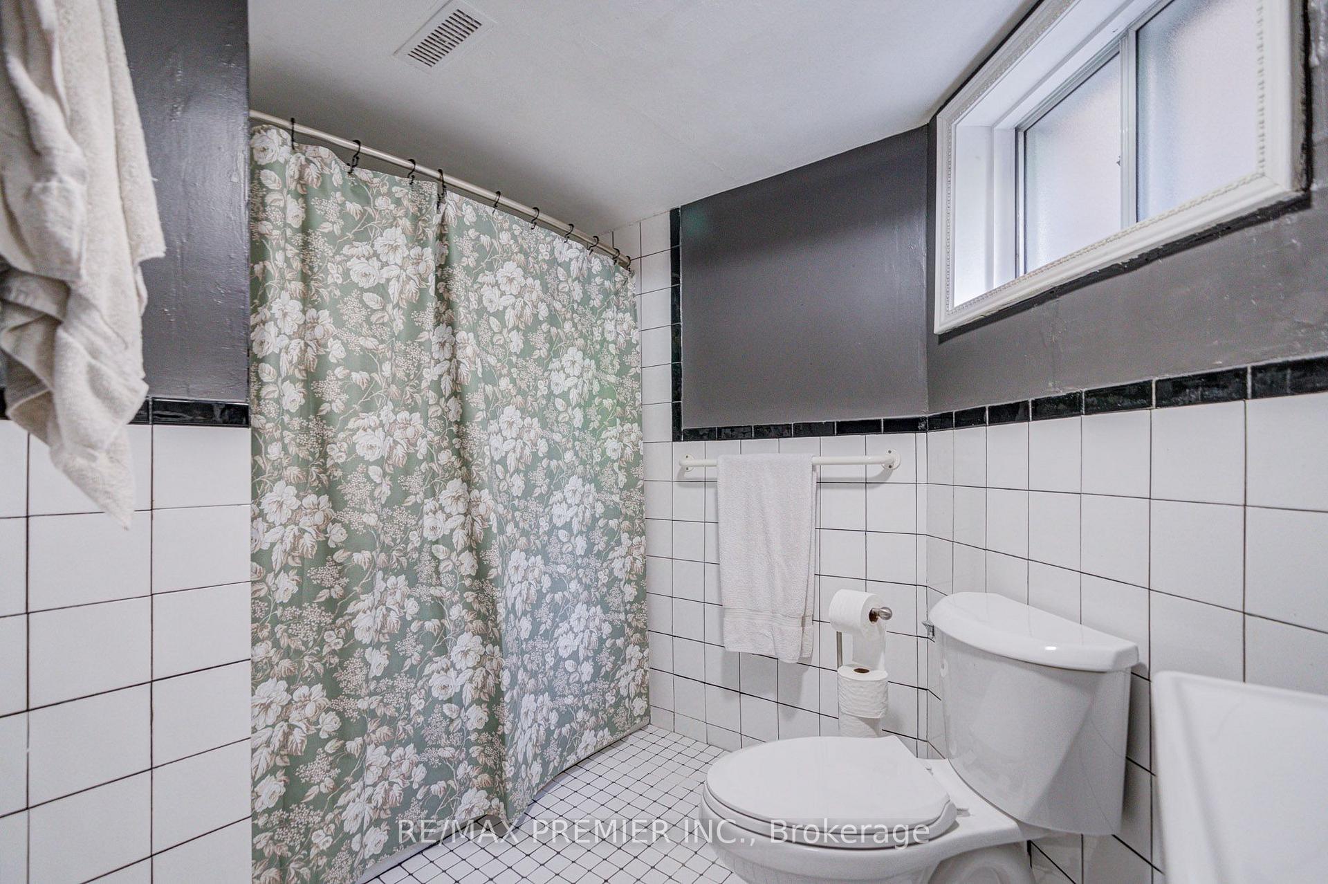 Photo 10 of Unit 1, 224 Lippincott Street, Toronto, University — HOMEH