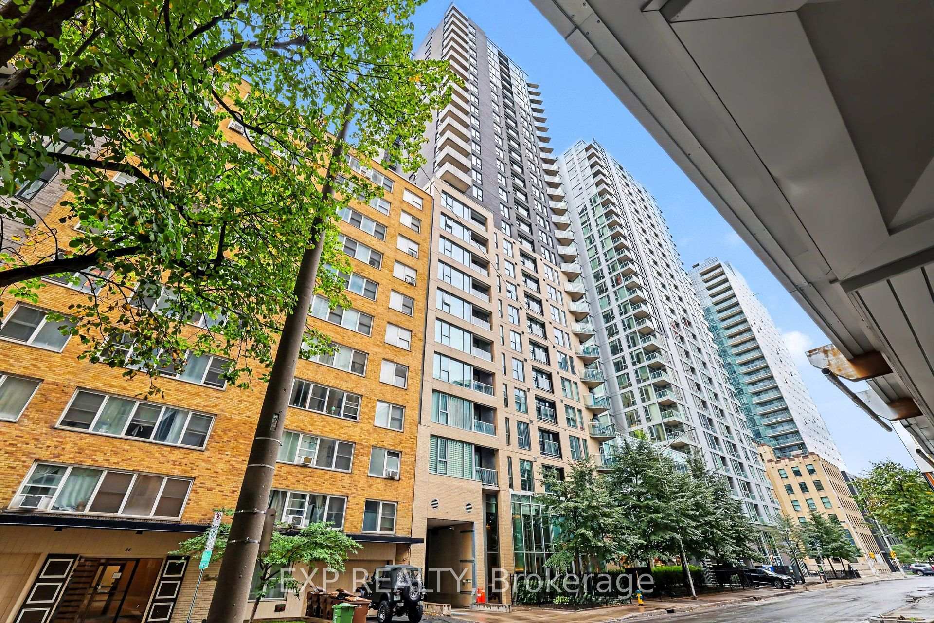 Front of Unit 2202, 40 Nepean Street