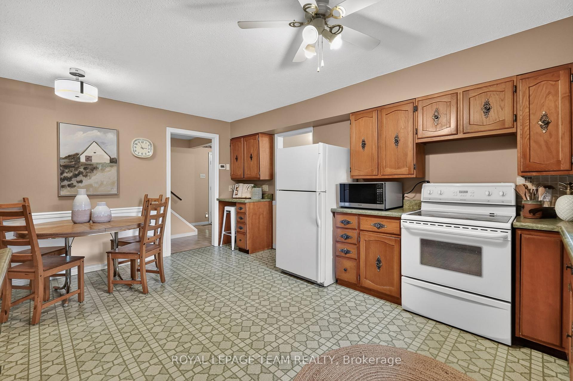 Photo 13 of 5584 First Line Road, Ottawa, Manotick South to Roger Stevens — HOMEH