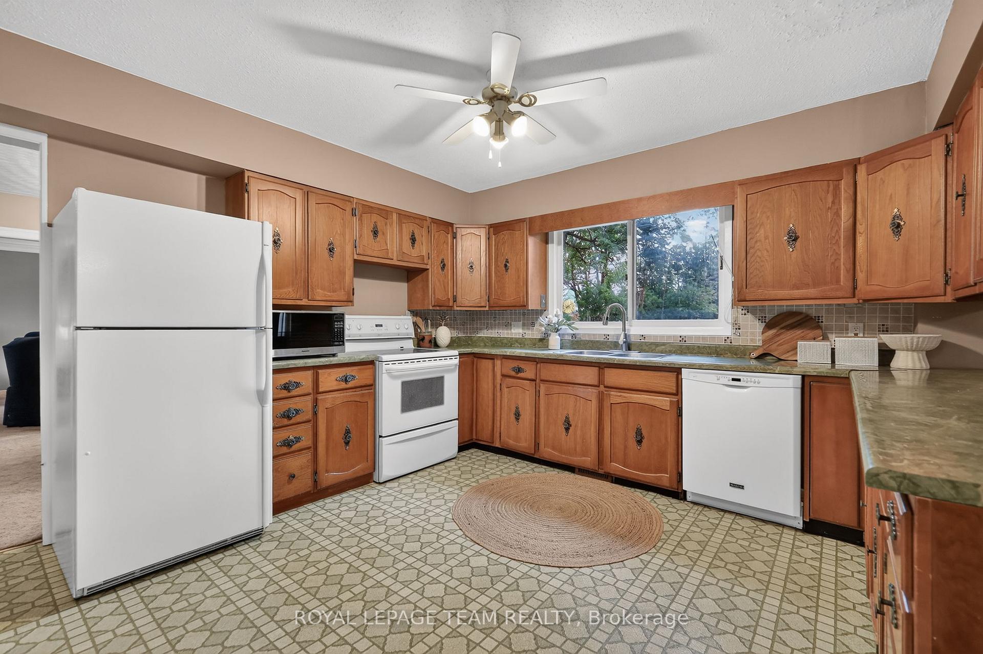 Photo 14 of 5584 First Line Road, Ottawa, Manotick South to Roger Stevens — HOMEH
