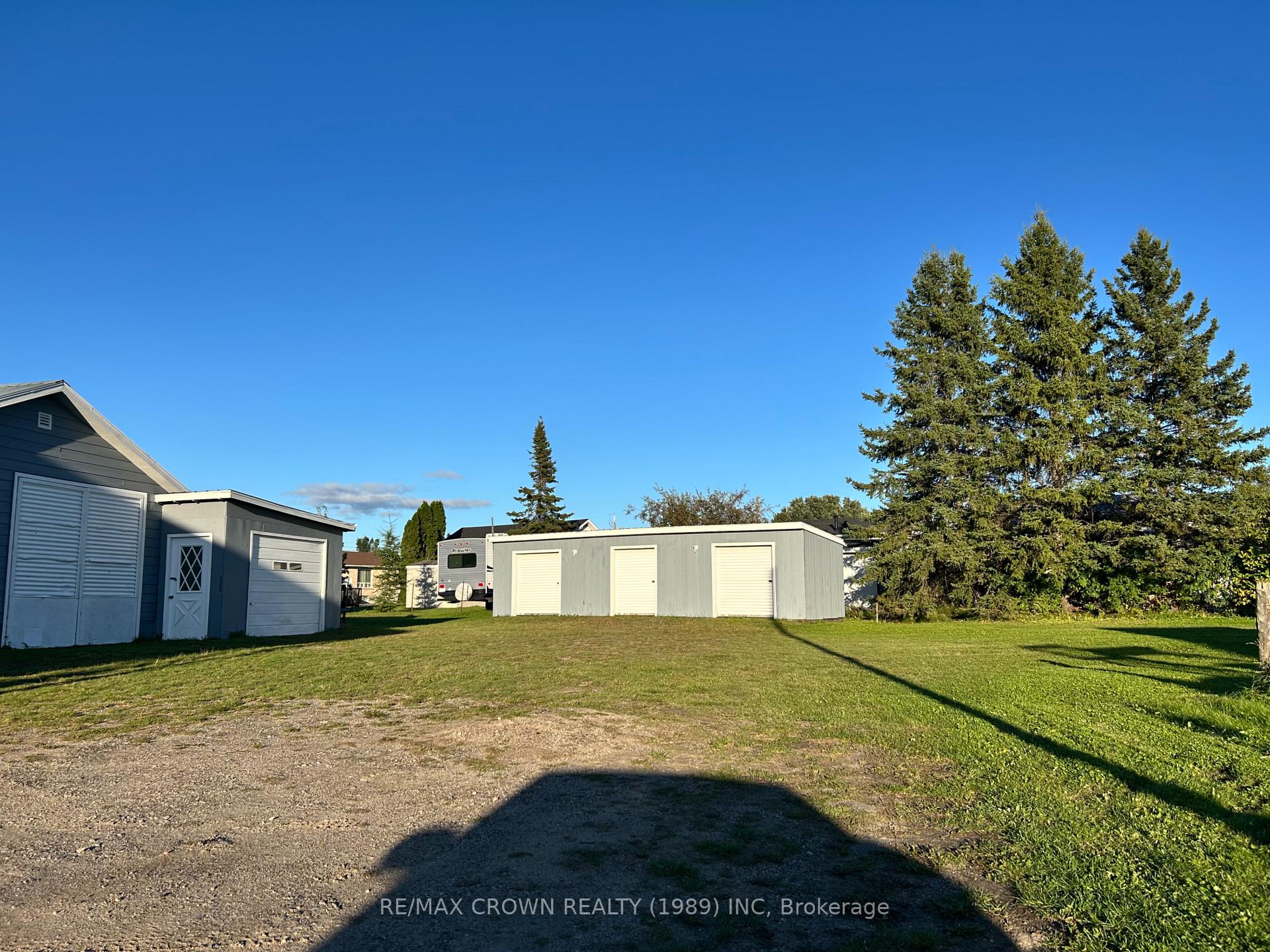 Photo 6 of 7 Brunelle Road N, Kapuskasing — HOMEH