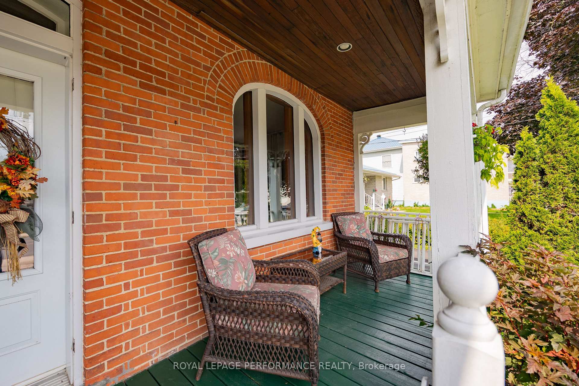 Photo 5 of 174 Main Street S, North Glengarry, Alexandria — HOMEH