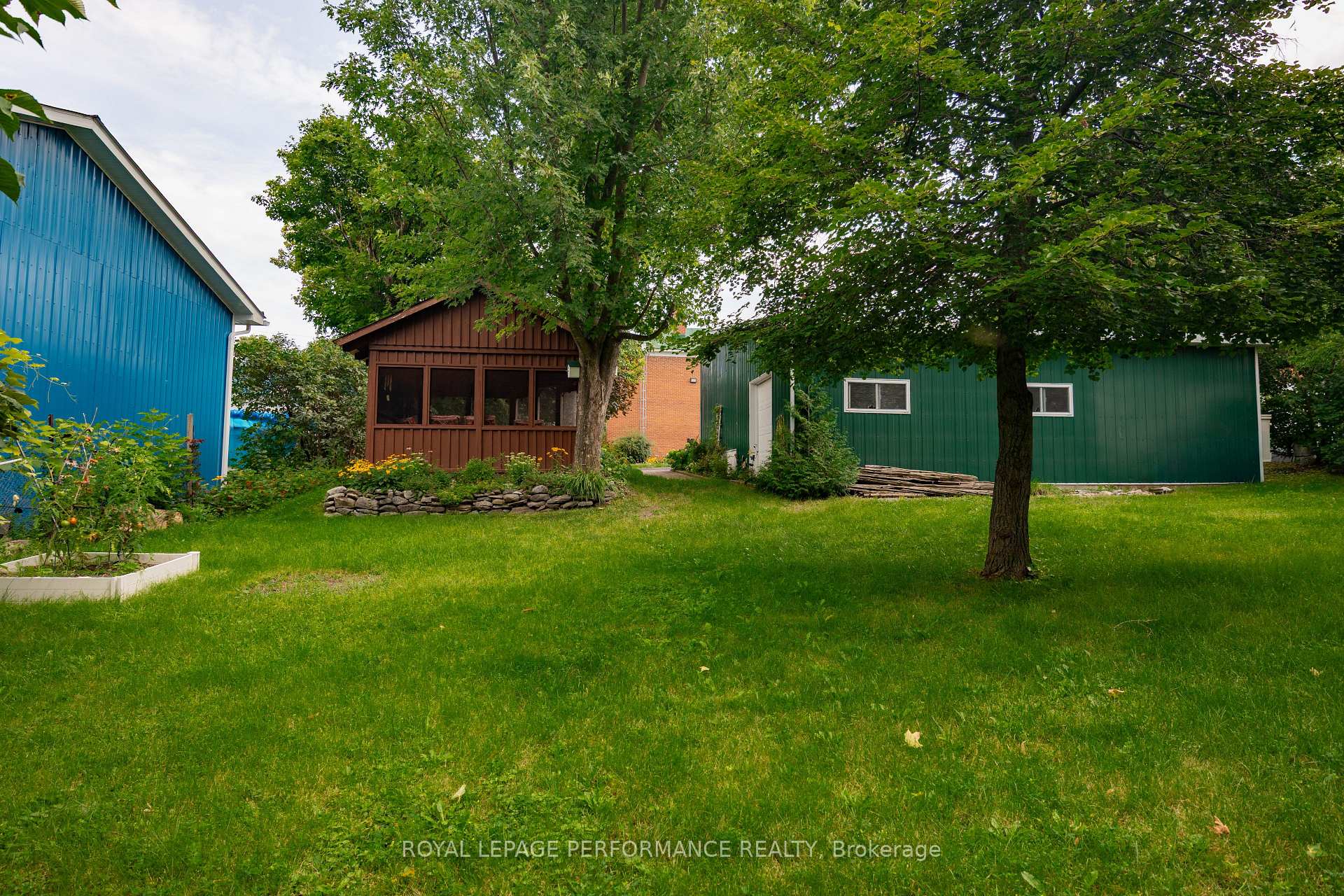 Photo 7 of 174 Main Street S, North Glengarry, Alexandria — HOMEH